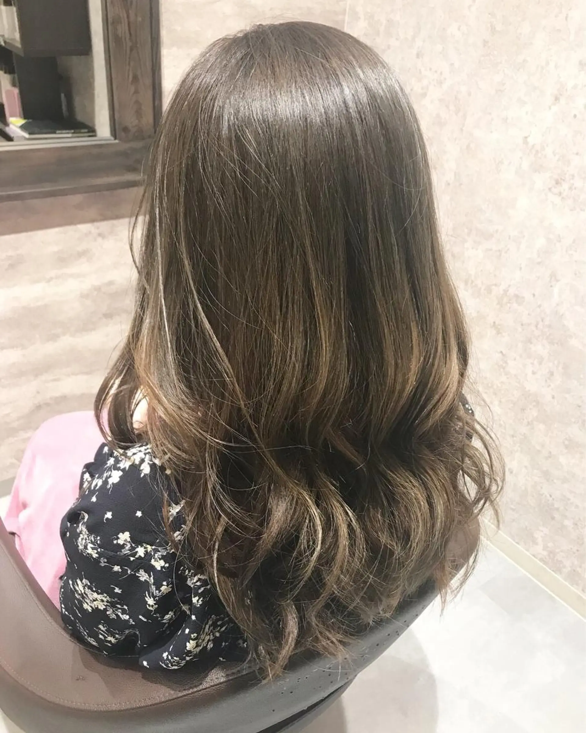 セミロング カラー グレージュ カーキグレージュ 🫟Blanco🫟 Color&Careのヘアスタイル