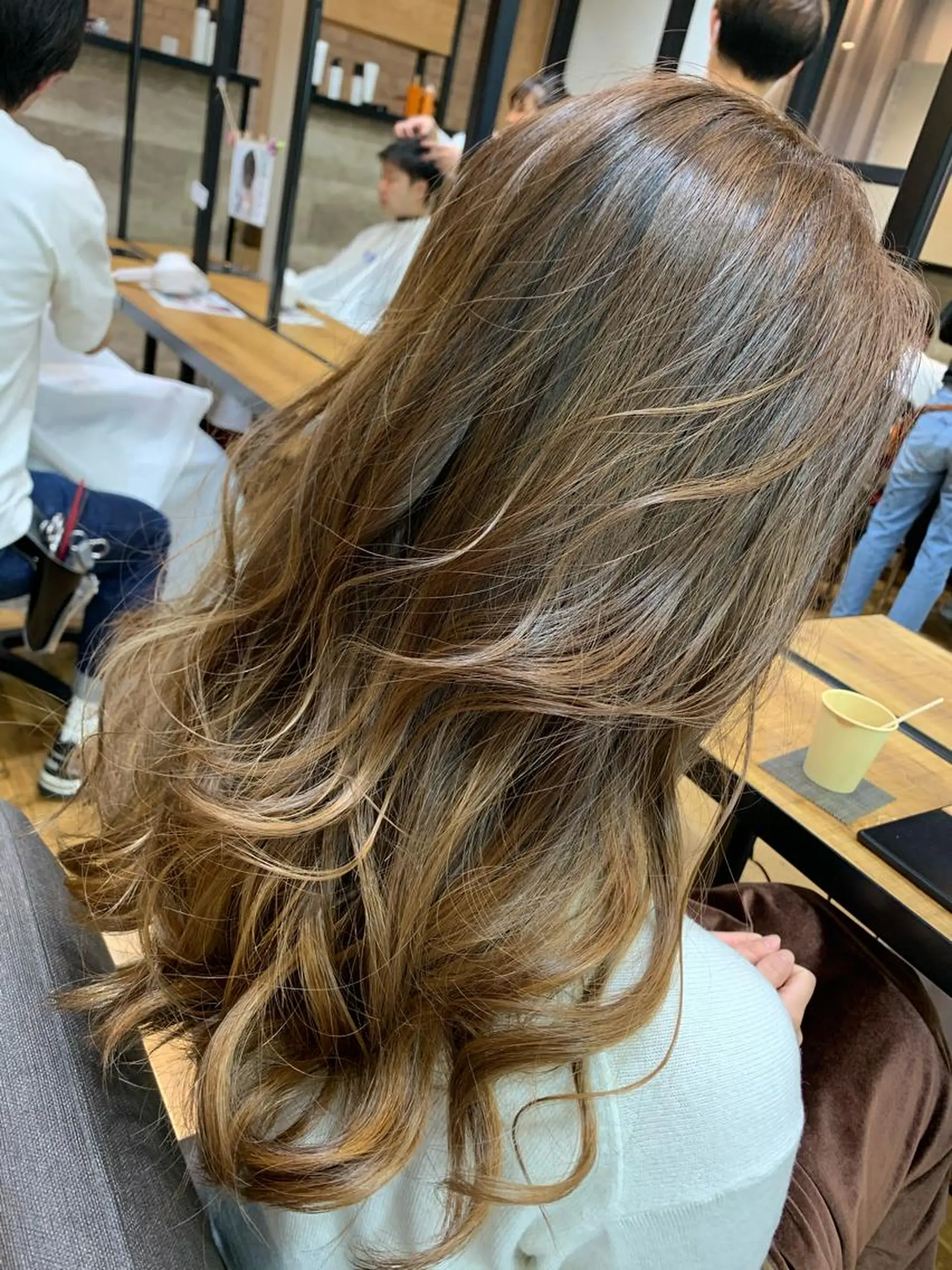 セミロング カラー ヘアカラー トリートメント 天野 開のヘアスタイル