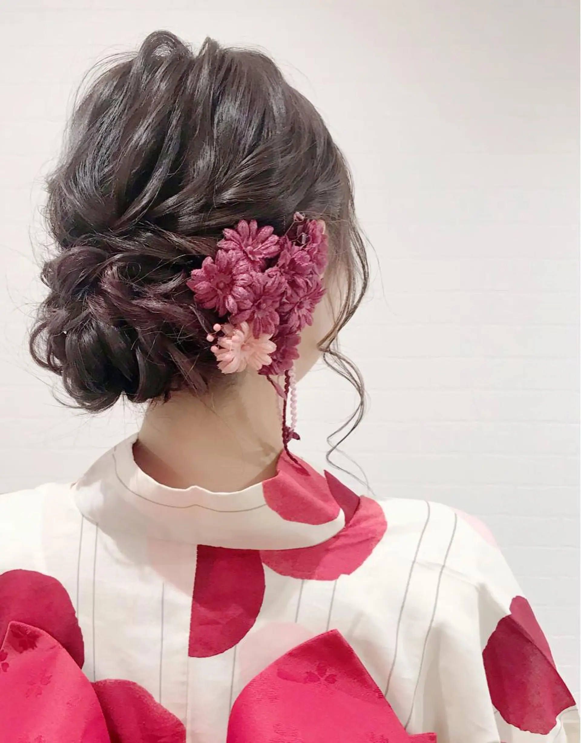 ミディアム ヘアアレンジ GRANLUSSO 〜グランルッソ駅前店所属・木口 嘉美のヘアスタイル