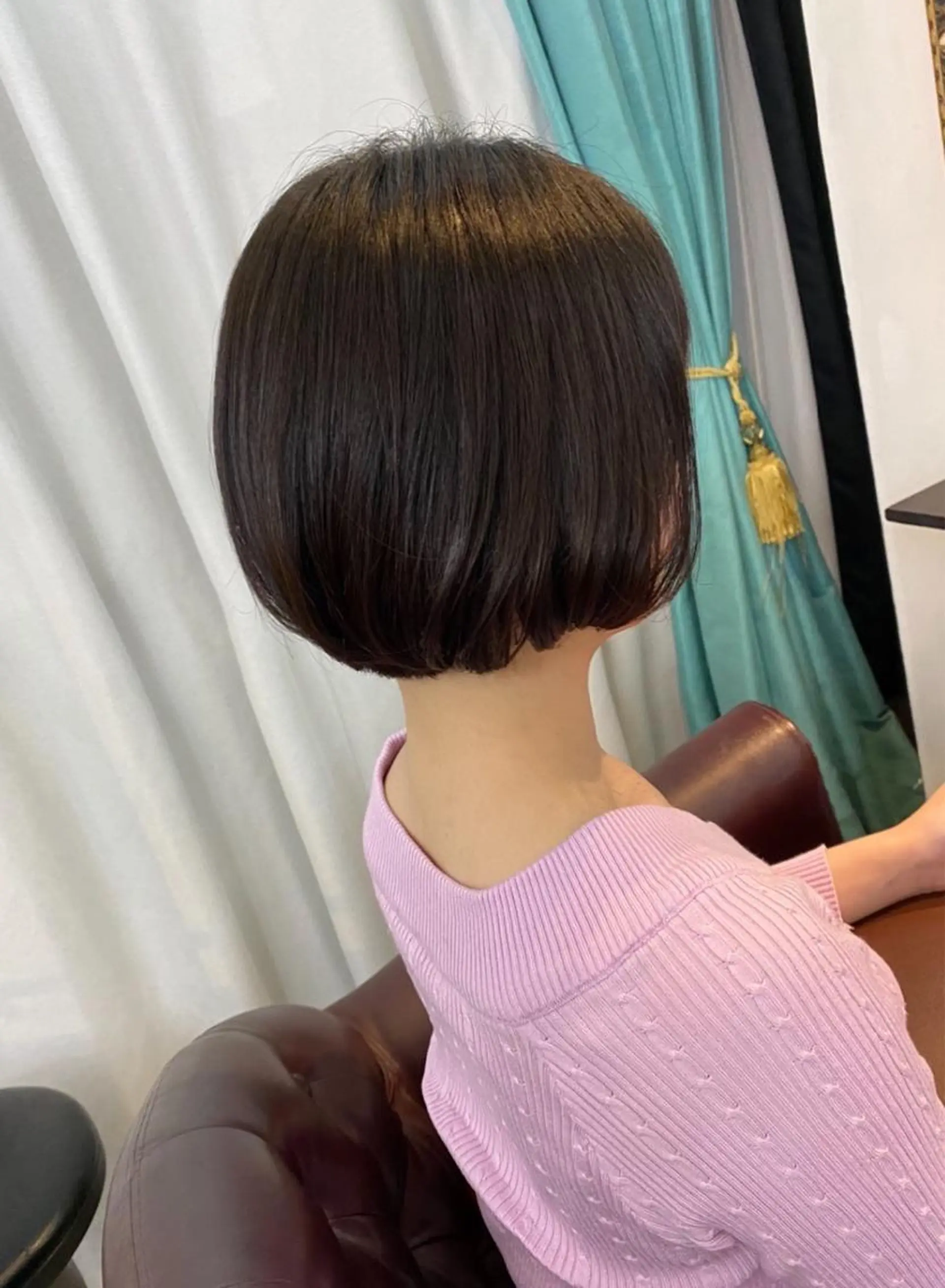 ショート 友田 千栄のヘアスタイル