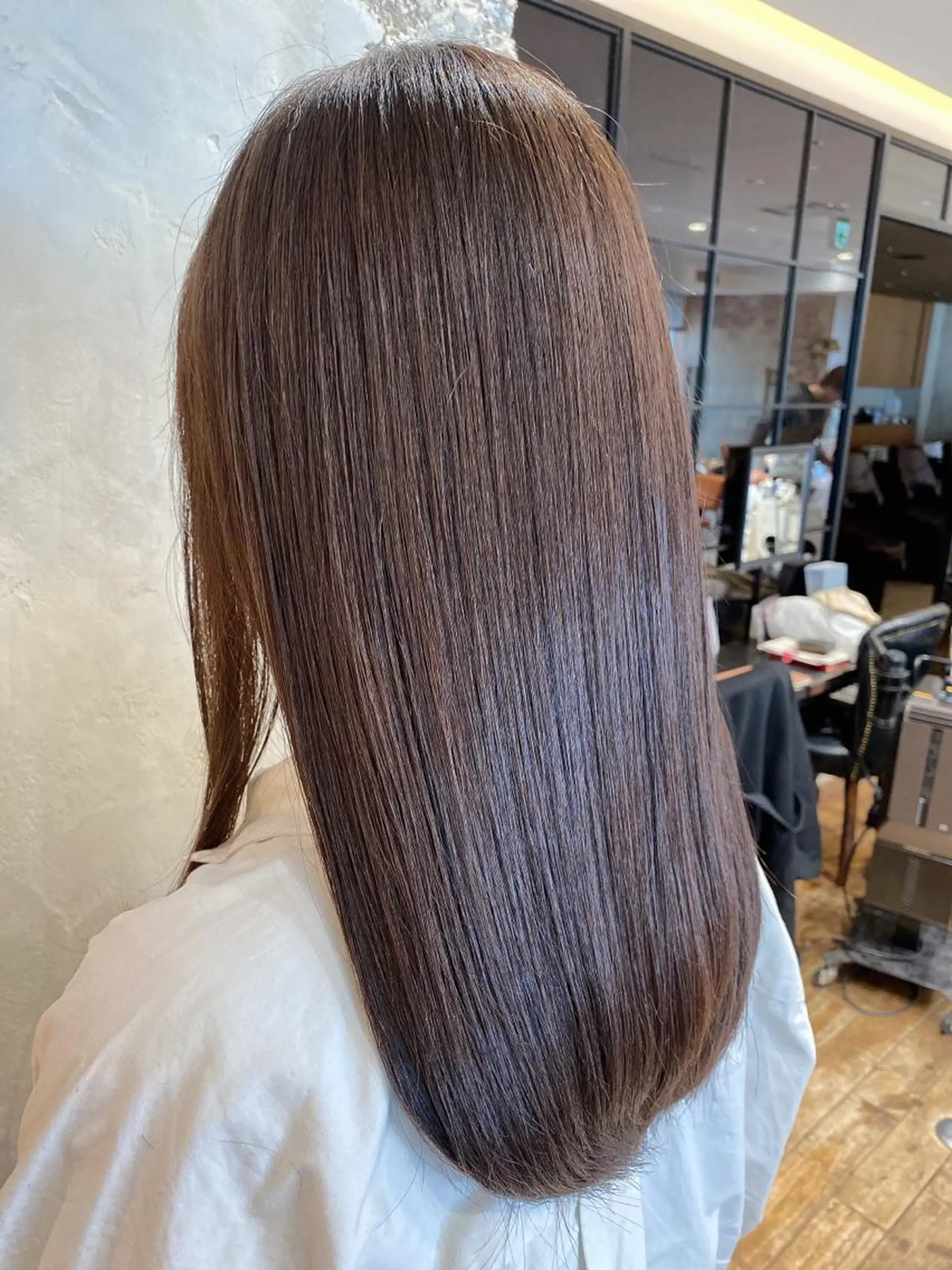 セミロング 縮毛矯正 On所属・新宿　ショート・ボブ カットモデル募集のヘアスタイル