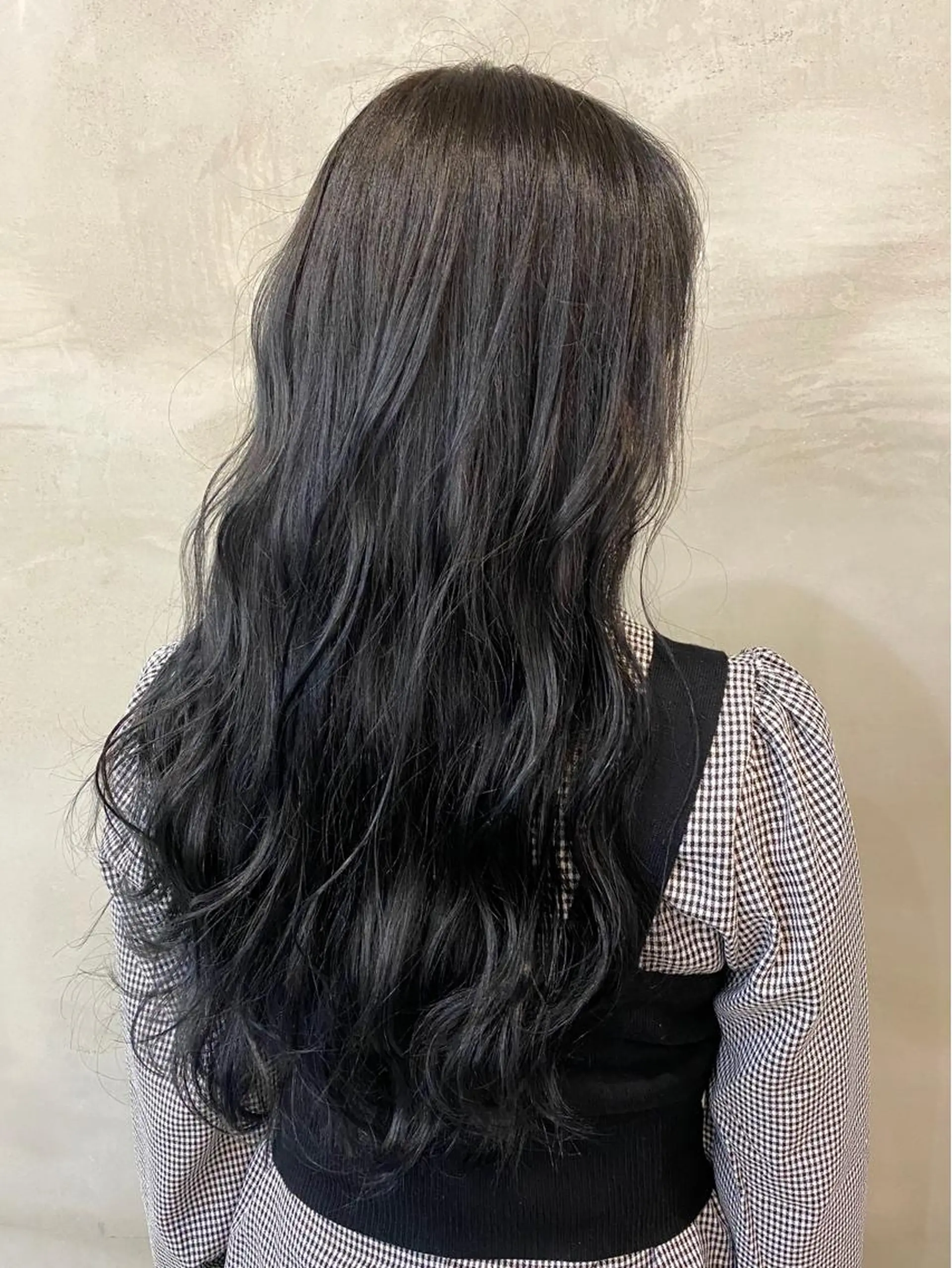 ロング カラー ネイビーカラー カット ヘアカラー トリートメント 🫧透明感カラー🫧 OIKAWAのヘアスタイル