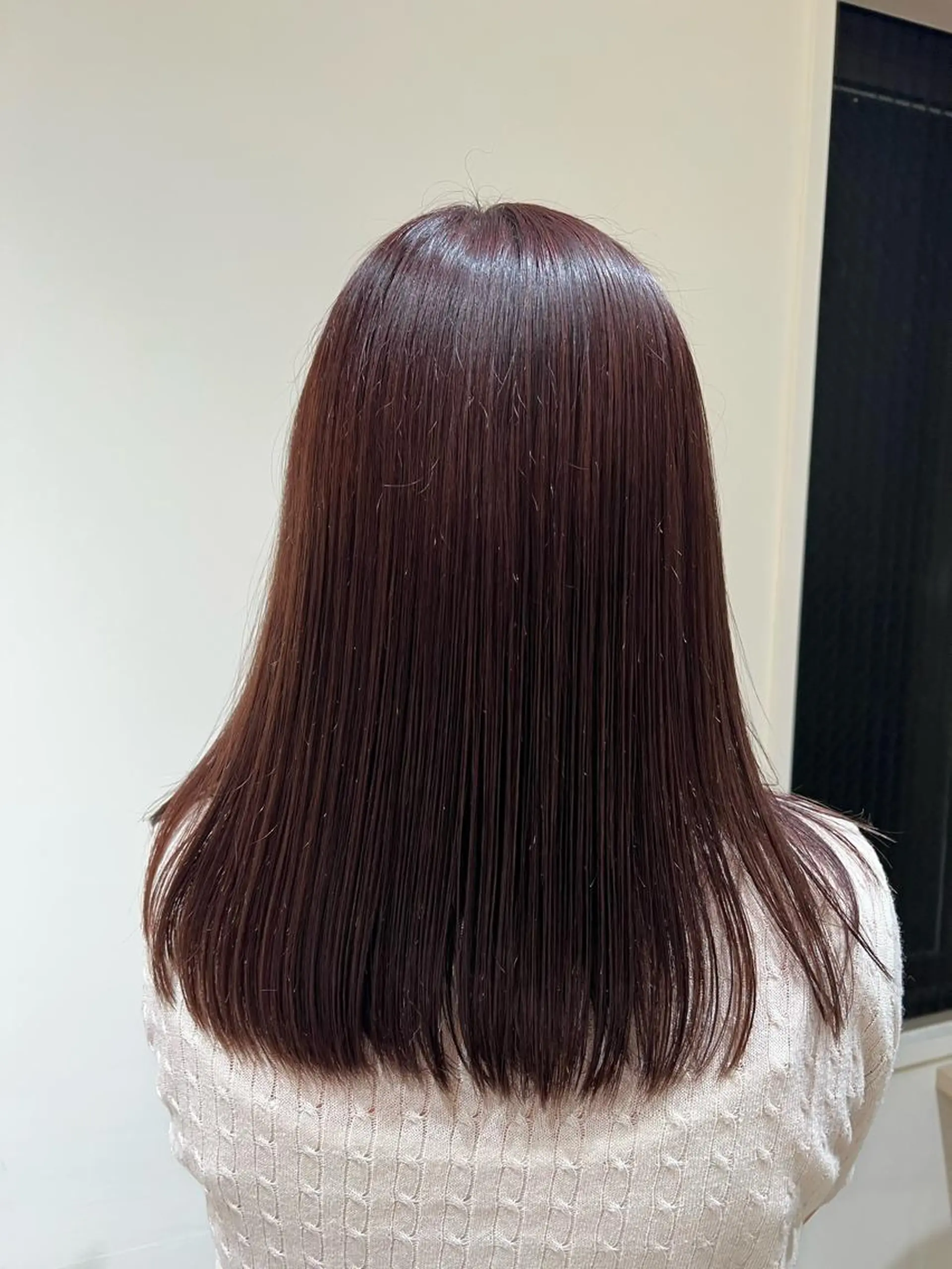 ミディアム カラー 茂木 未海のヘアスタイル