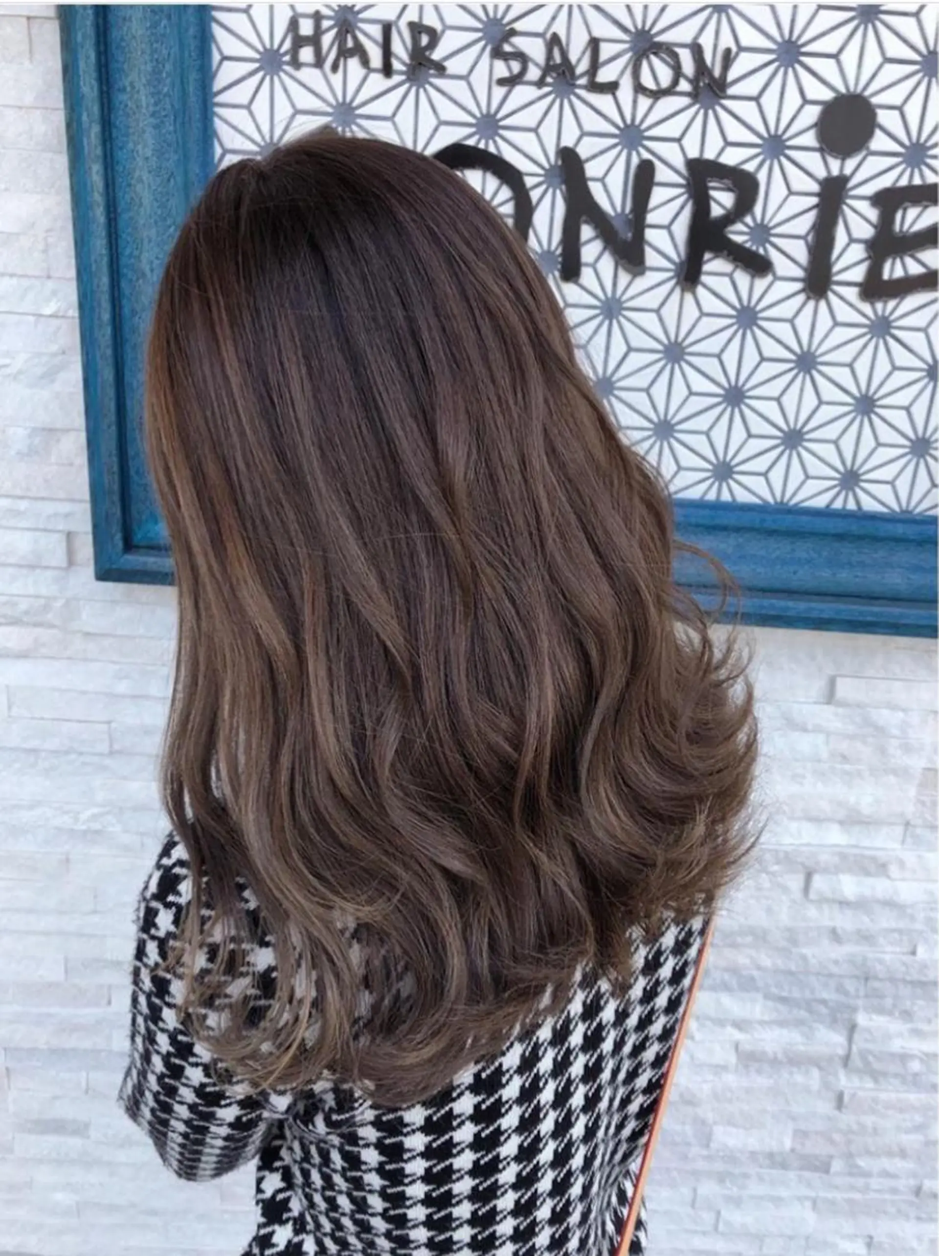 ミディアム カラー 美容室 ソンリエのヘアスタイル