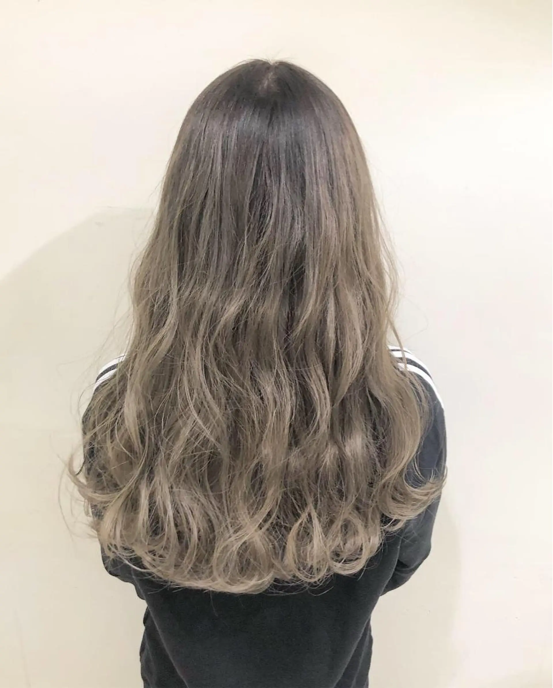 セミロング レイヤーカット カット ヘアカラー トリートメント Eir-noah-【エイルノア】所属・Eir-noah- 代表naoyaのヘアスタイル