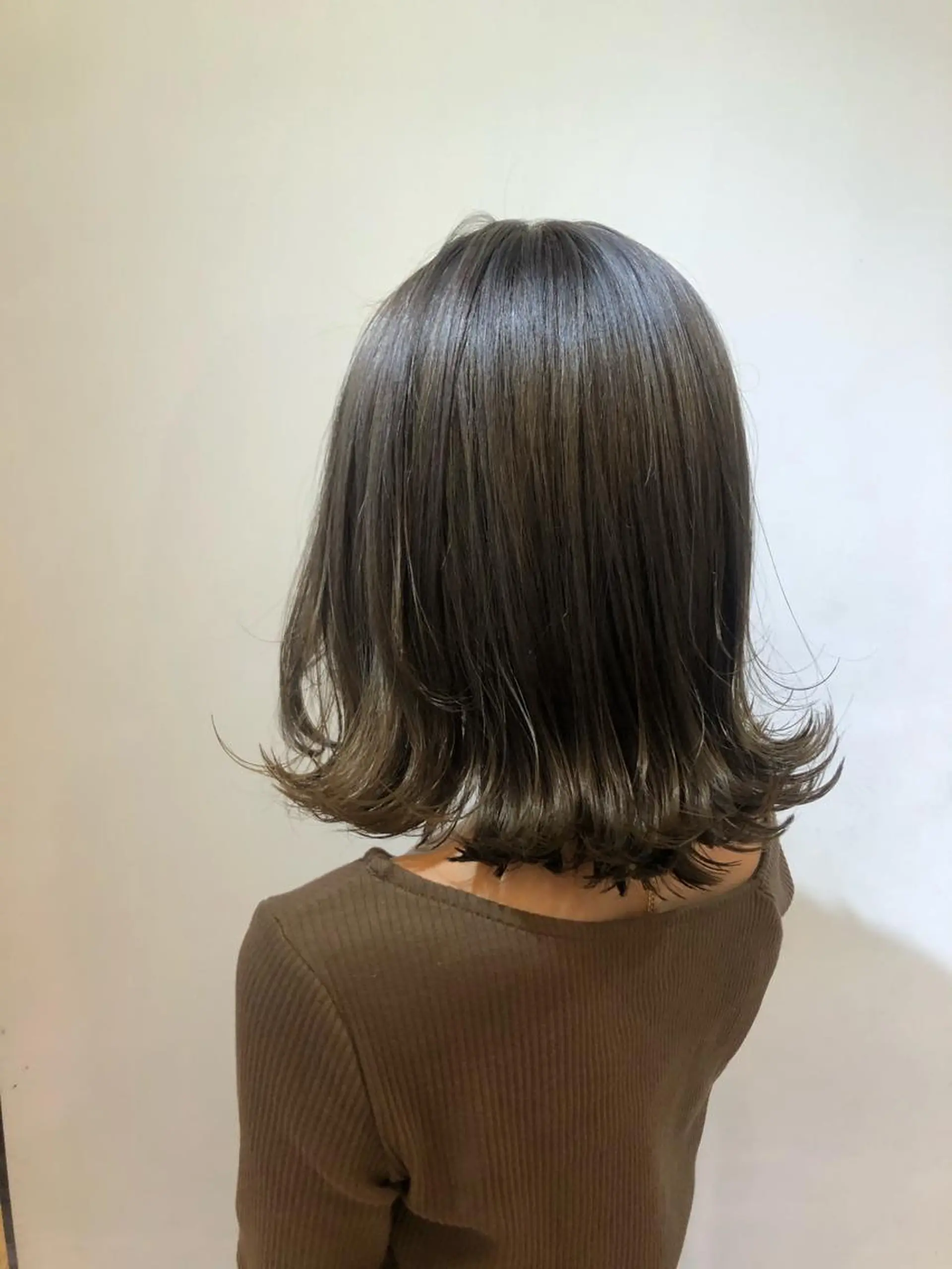 ショート カラー パーマ ヘアアレンジ グレージュ ボブ 外ハネヘア ヘアカラー トリートメント 顔周りcut・ご相談 ＝新宿しずく🇰🇷のヘアスタイル