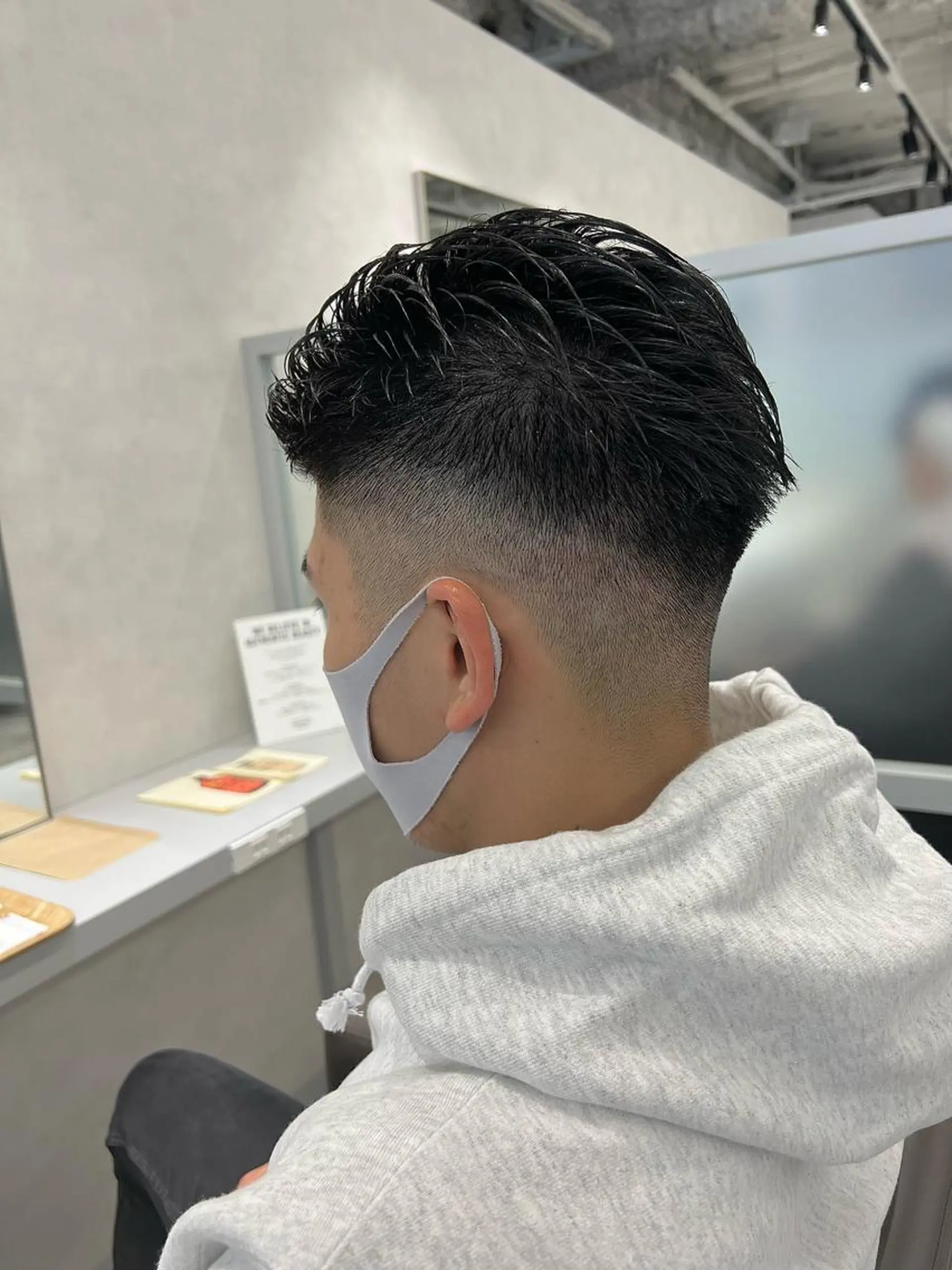 ショート カラー パーマ メンズ kiitos所属・関西センターパート メンズモデル募集のヘアスタイル