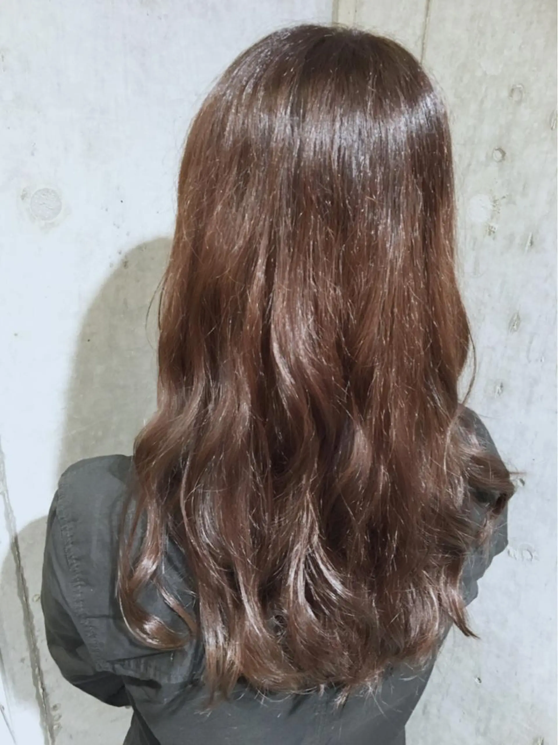 ロング カラー パーマ ラベンダーカラー ✨髪質改善縮毛矯正✨ 宇田川修平のエステ・リラクイメージ