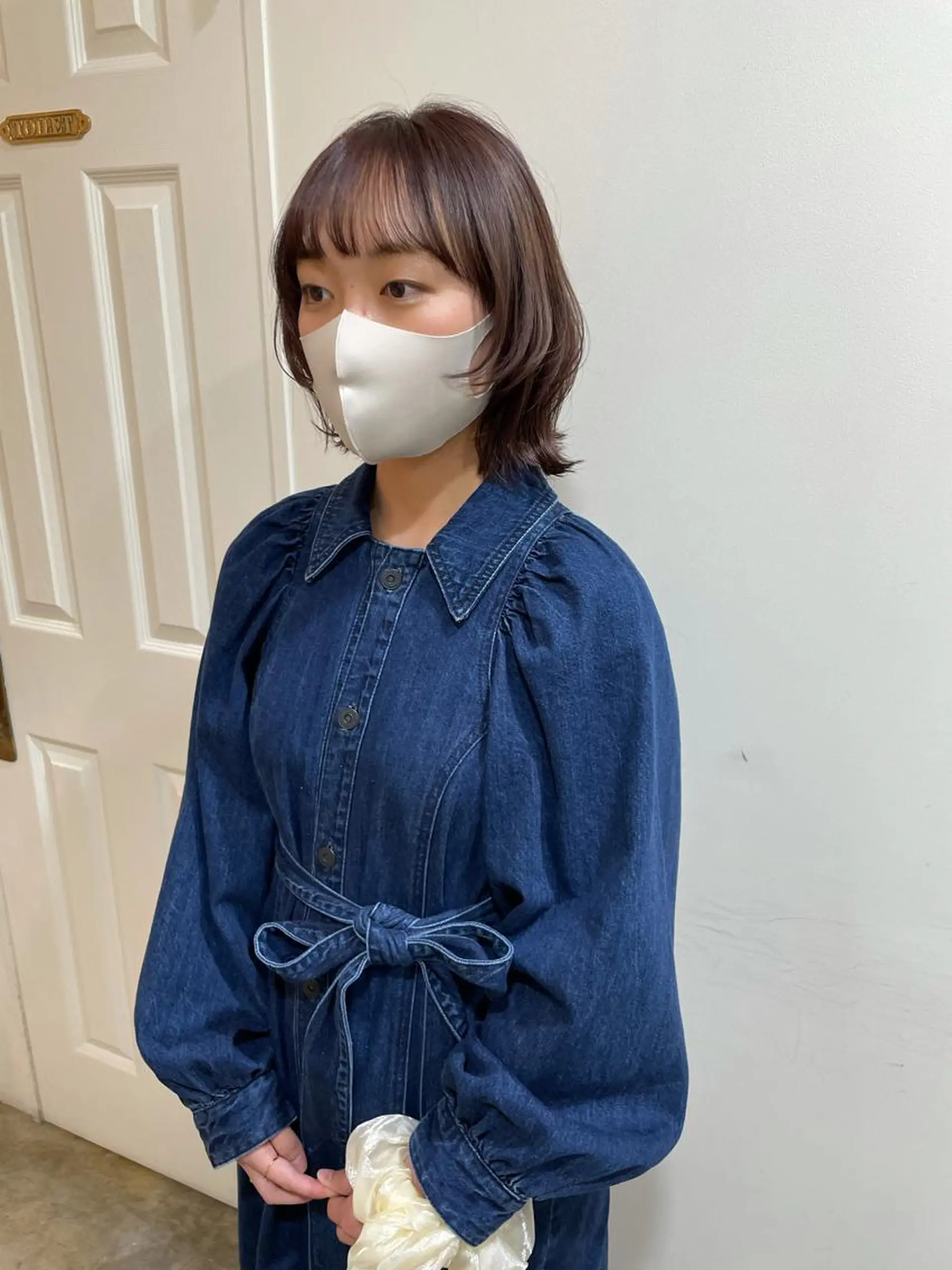 ミディアム カラー カット ヘアカラー トリートメント MIOベージュカラー 柔らかいカラーのヘアスタイル