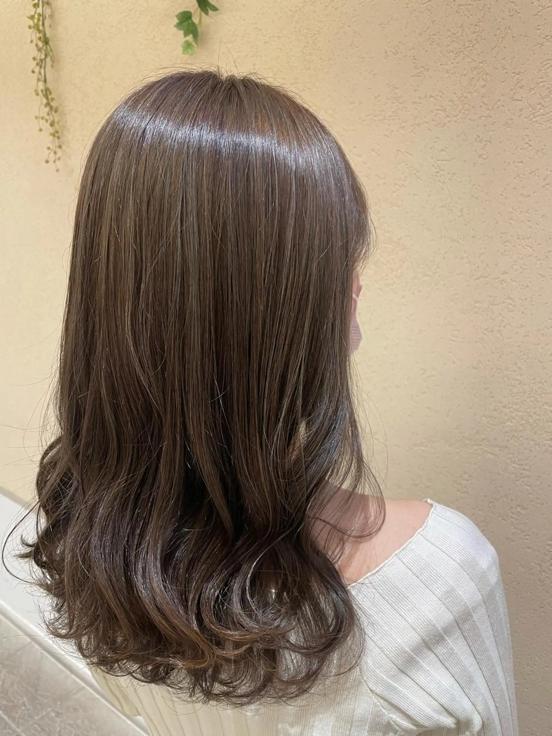 ミディアム カラー シャドールーツ美容師 篠原康太のヘアスタイル