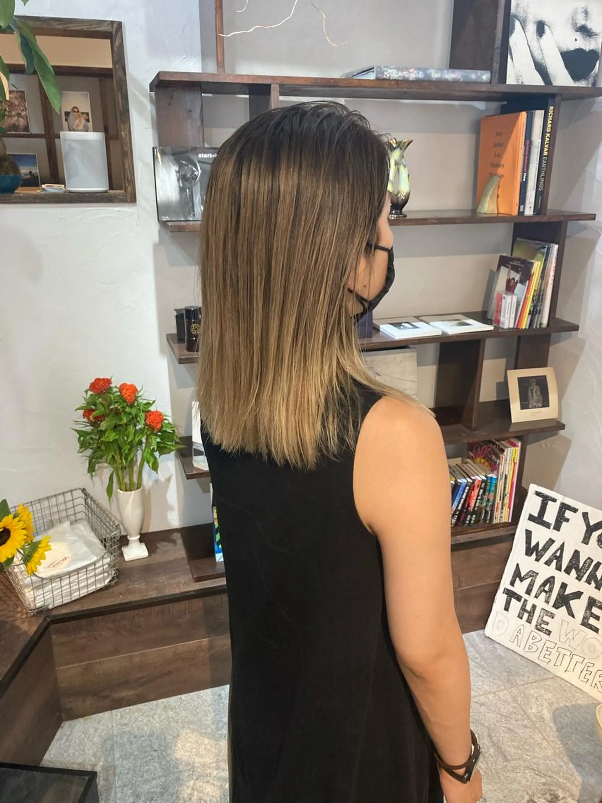 セミロング 金田 夏野のヘアスタイル