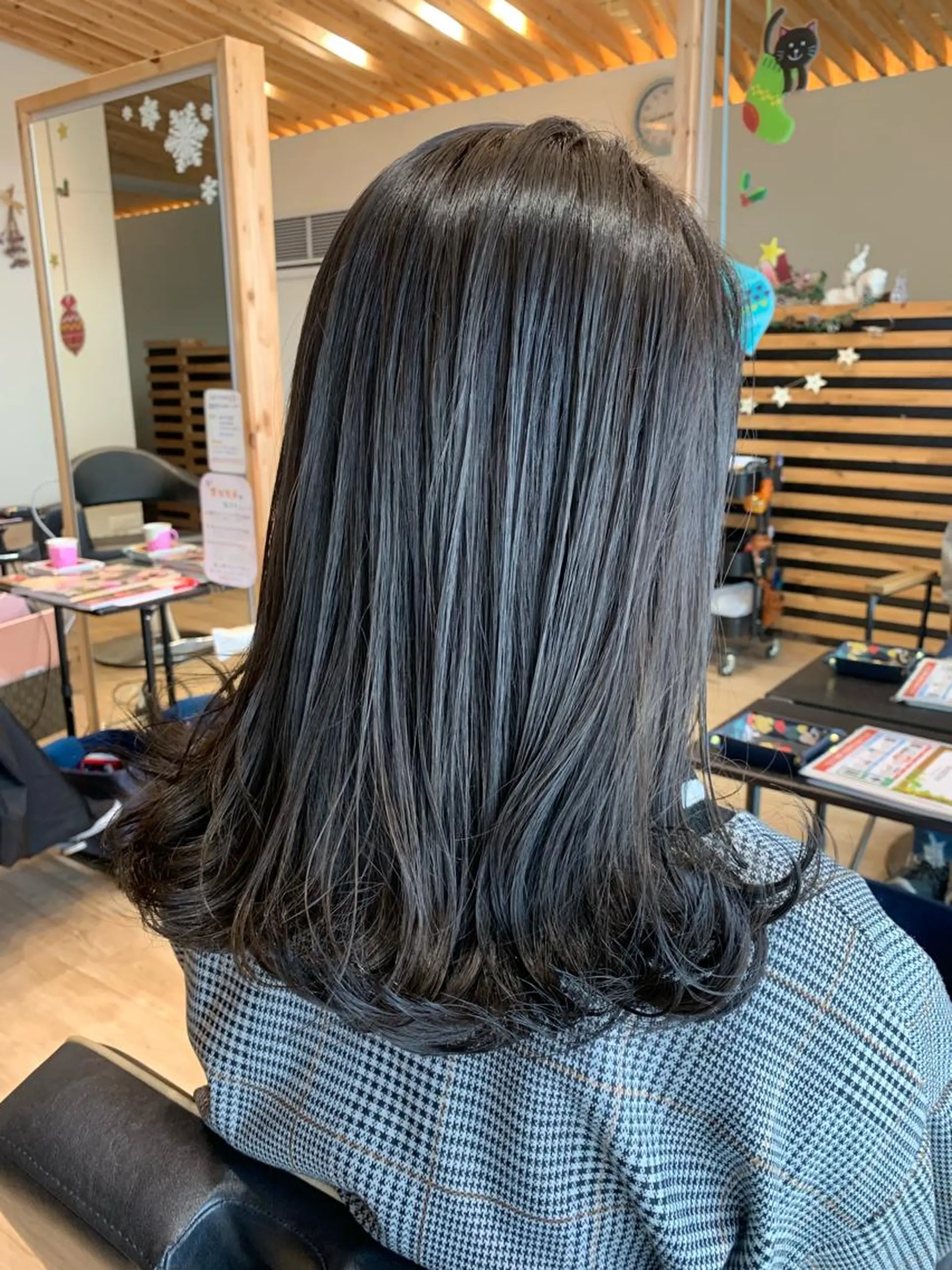 ロング カラー 関口 友行のヘアスタイル