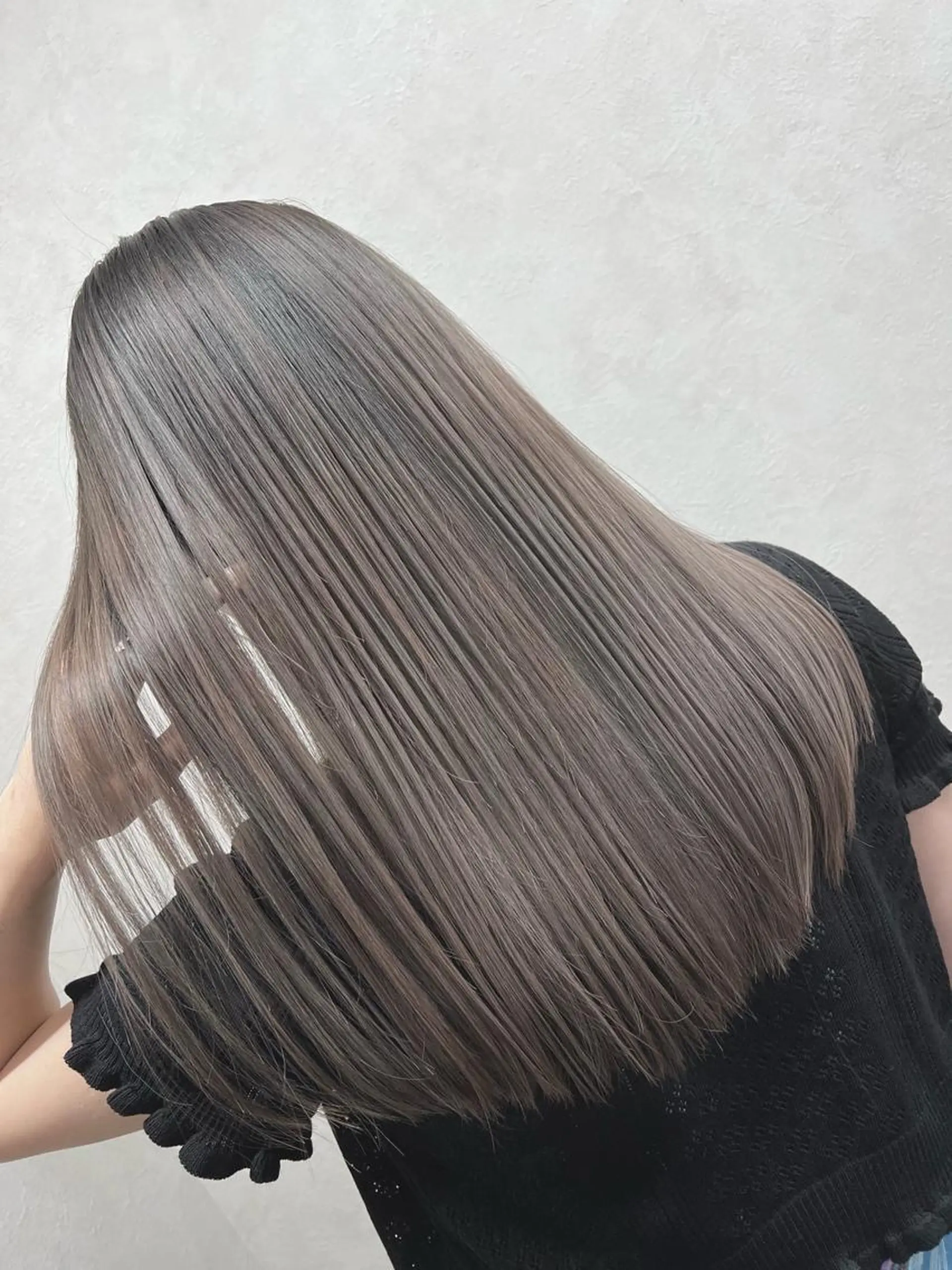 ロング カラー バレイヤージュ ブリーチ ケアブリーチ ダブルカラー イヤリングカラー ヘアカラー トリートメント SALOWIN横浜suite店所属・🌷かわばた めい🌷のヘアスタイル