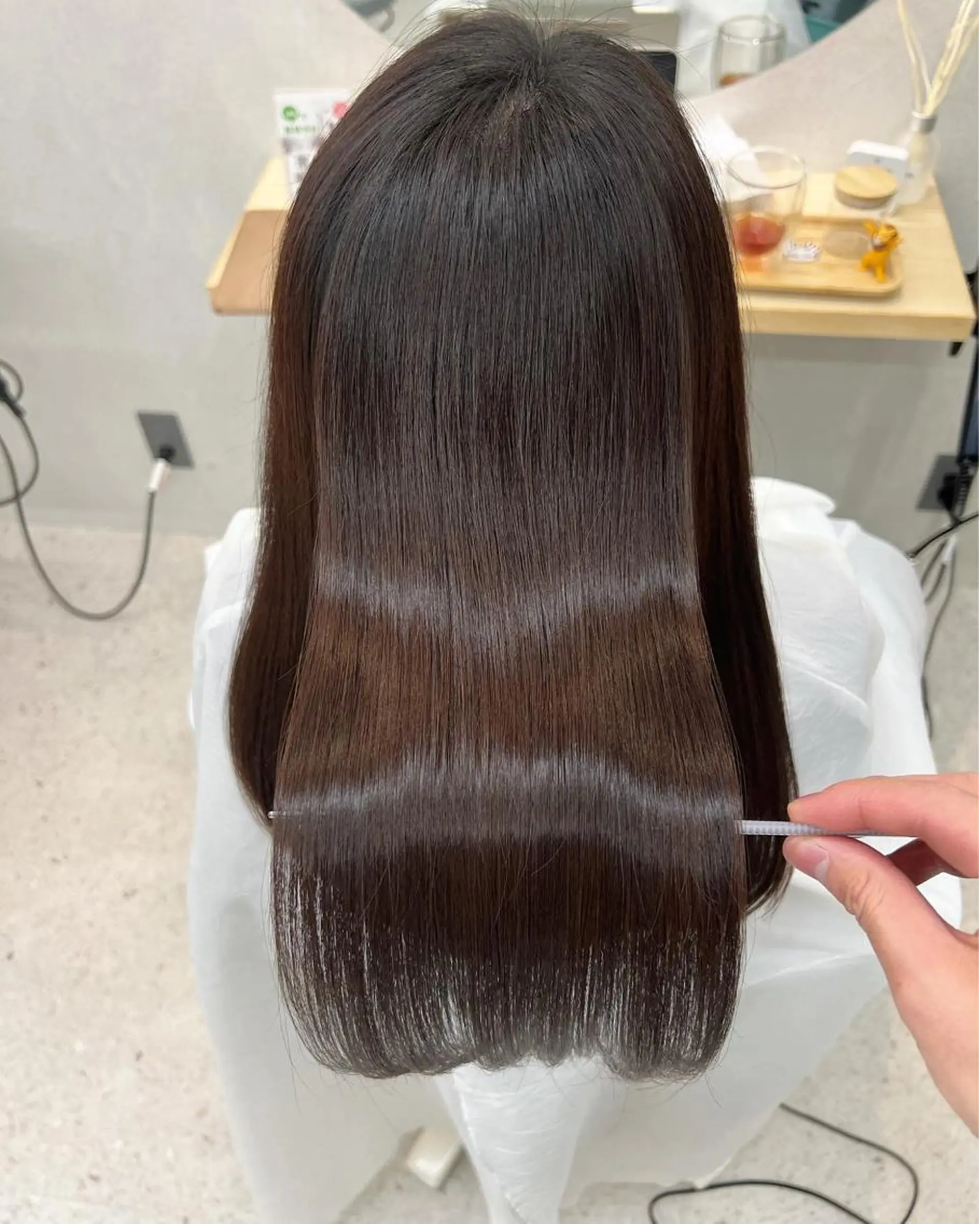 セミロング カット トリートメント ヘッドスパ とにかく明るい 美容師だったりしてのヘアスタイル