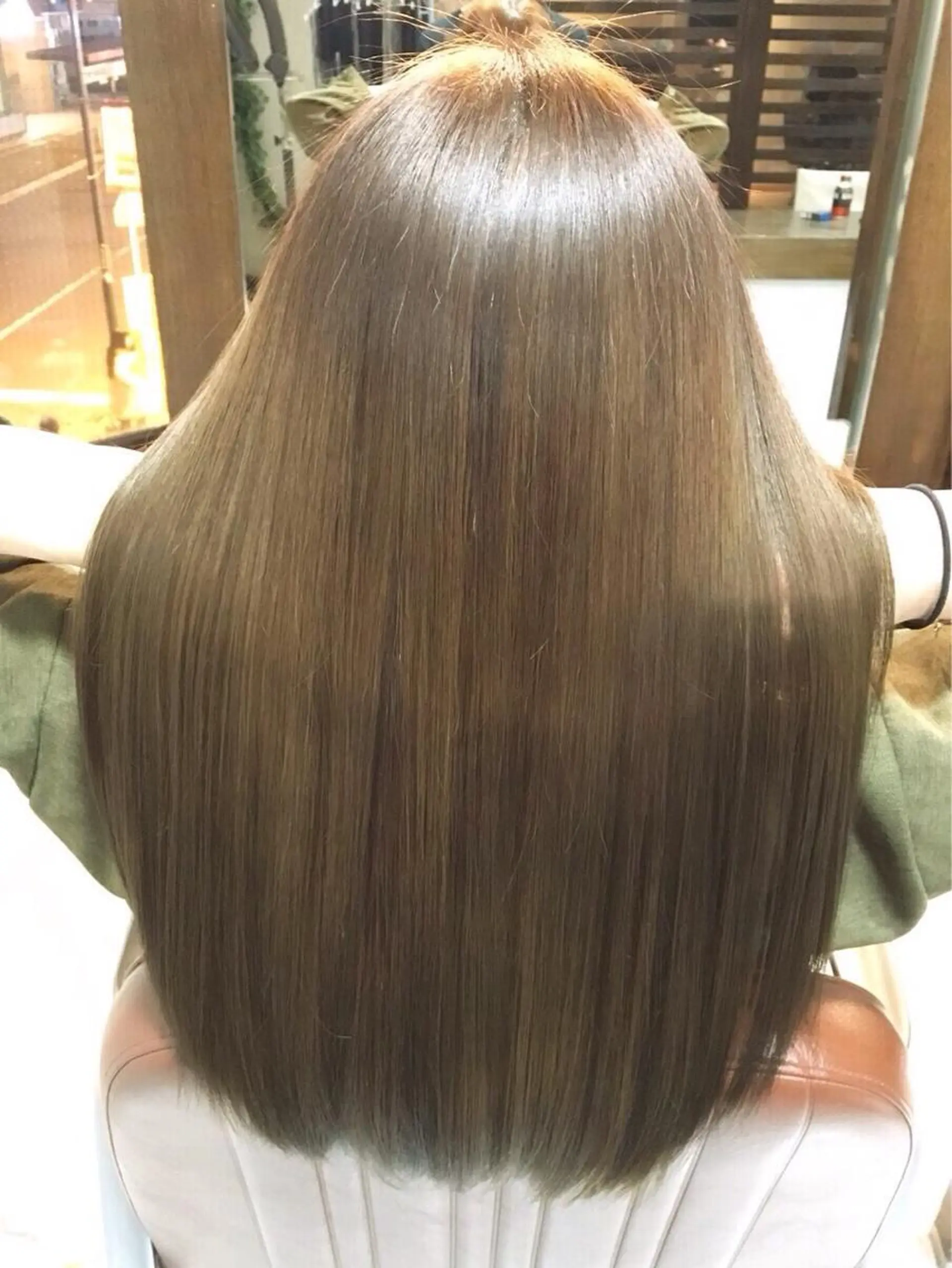 ショート ミディアム セミロング ロング カラー パーマ メンズ トリートメント トリートメント ハイトーン特化🤍 浦住のヘアスタイル