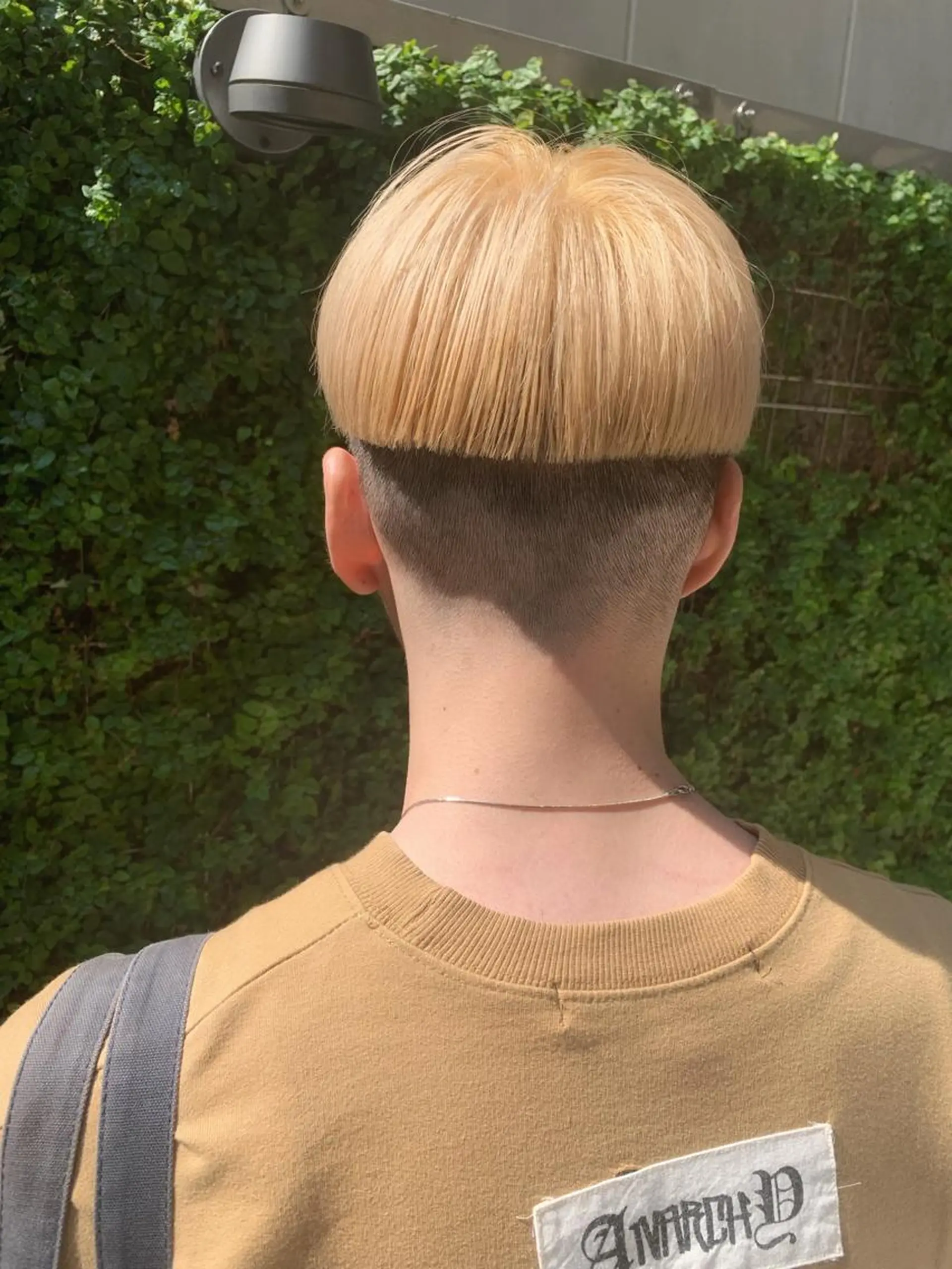 ロング カラー メンズ メンズブリーチ ブリーチ ブロンド ヘアカラー LITTLE _KATOのヘアスタイル