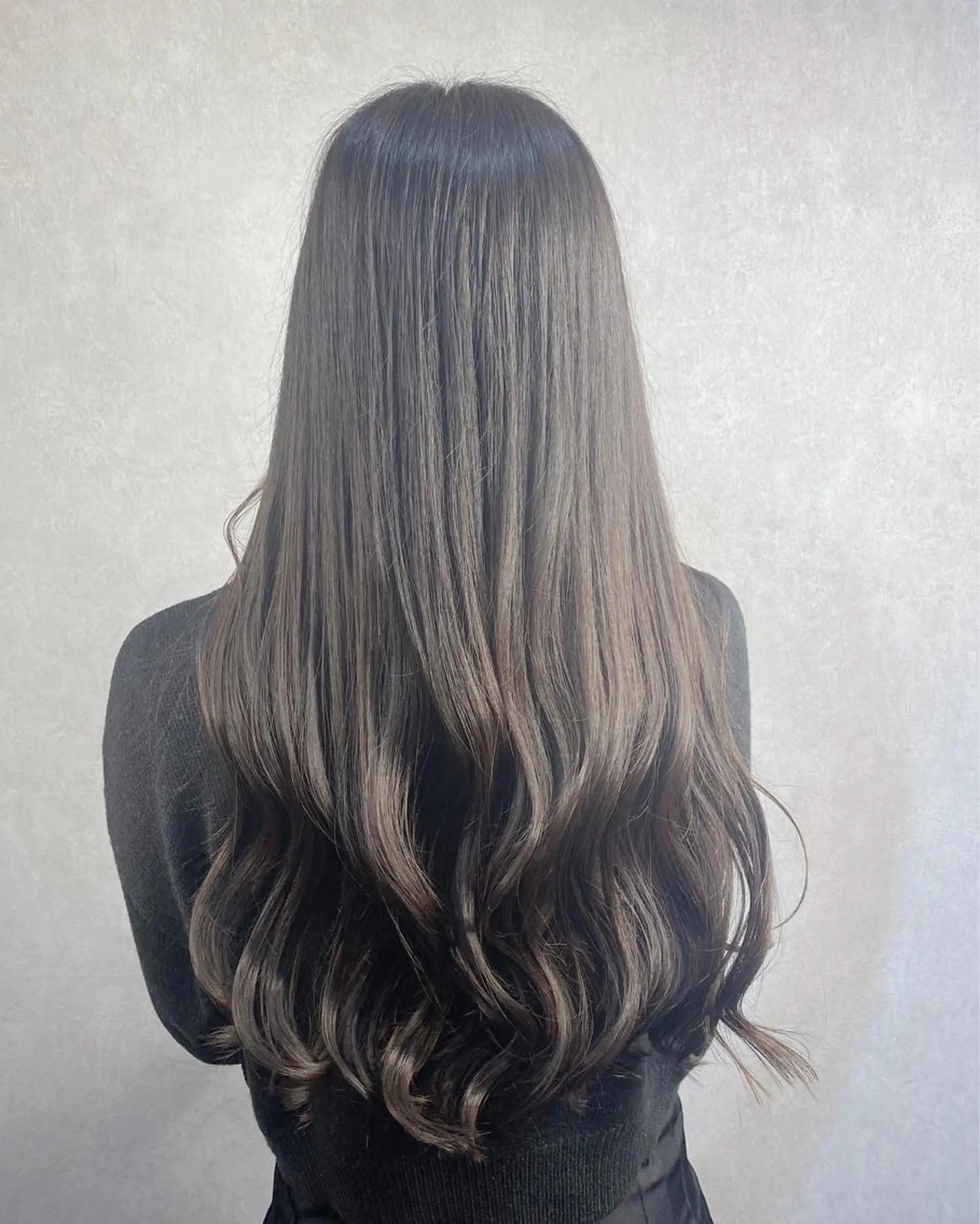 ロング トリートメント カット ヘアカラー トリートメント _White所属・ＳＨＩ ＺＵのヘアスタイル