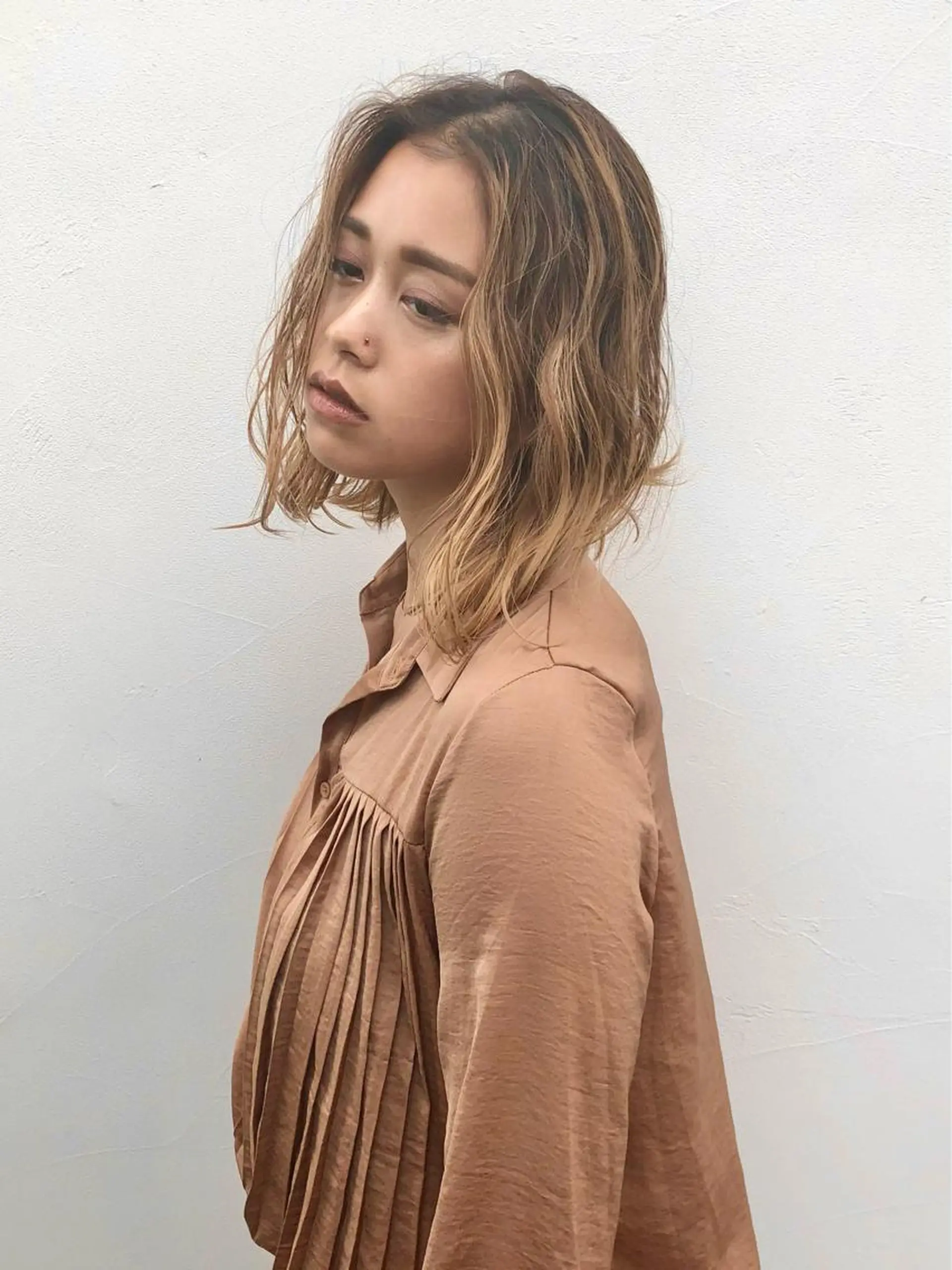 ミディアム 韓国🇰🇷ボブ✂︎ レイヤー✂︎三吉明人のヘアスタイル