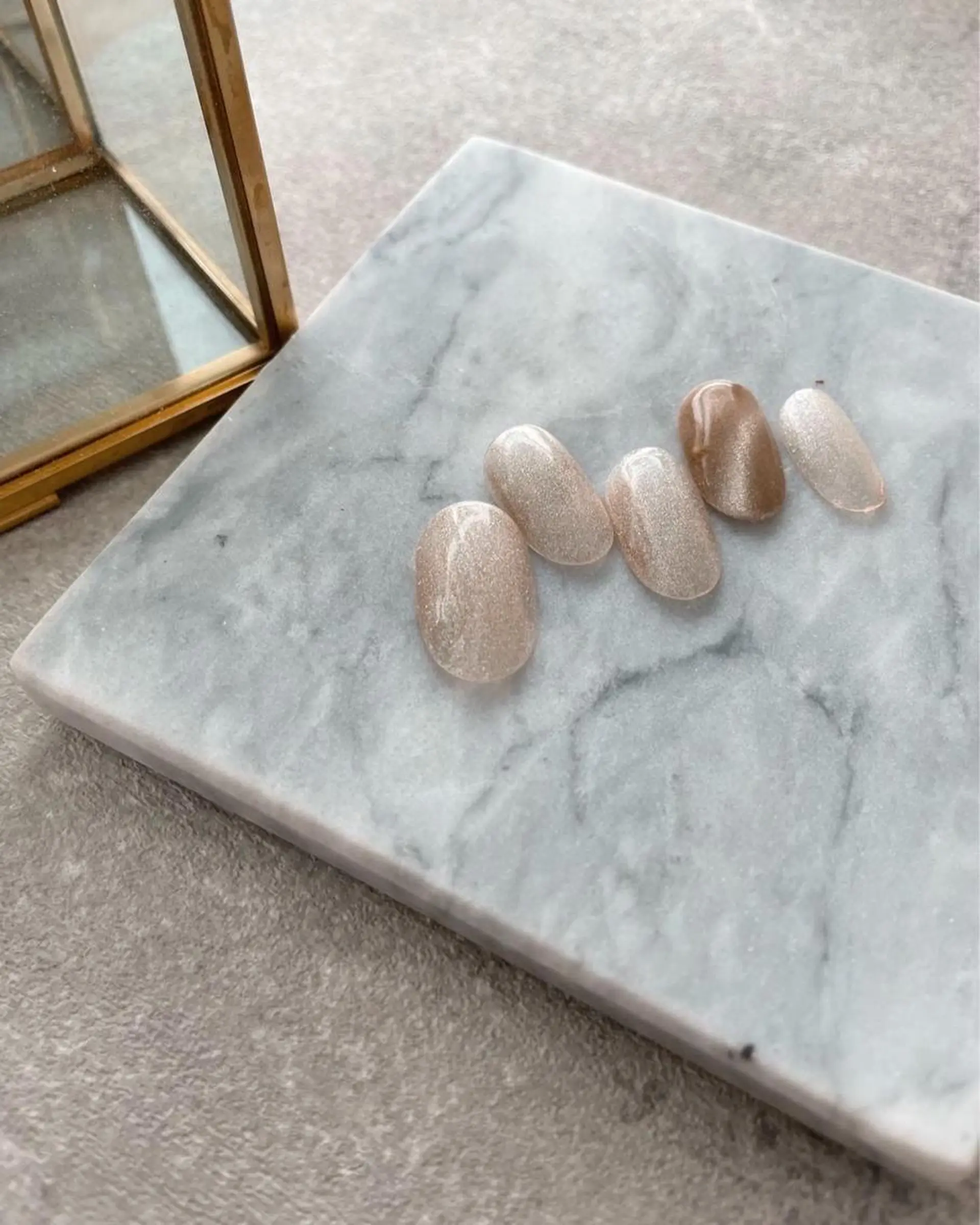 ネイル ハンドネイル BELDAD-ベルダ スチューデントサロンのネイルデザイン