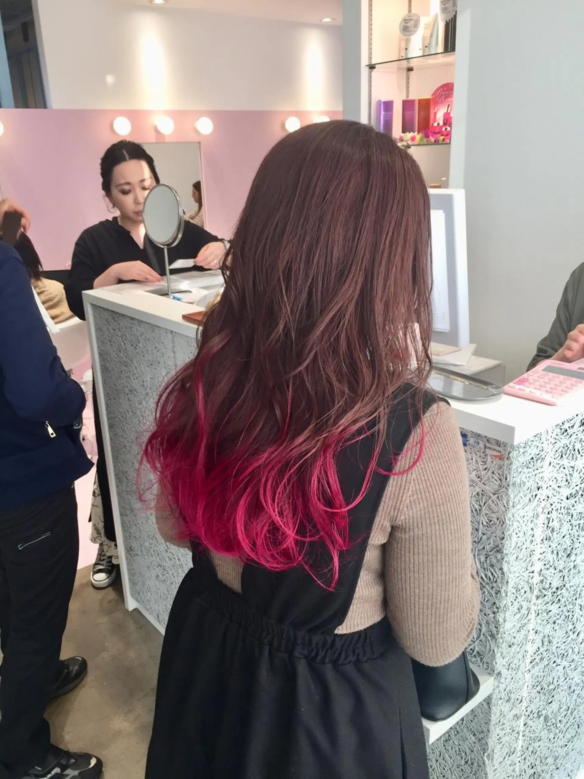 セミロング 所渉/韓国レイヤー /ウルフカットのヘアスタイル