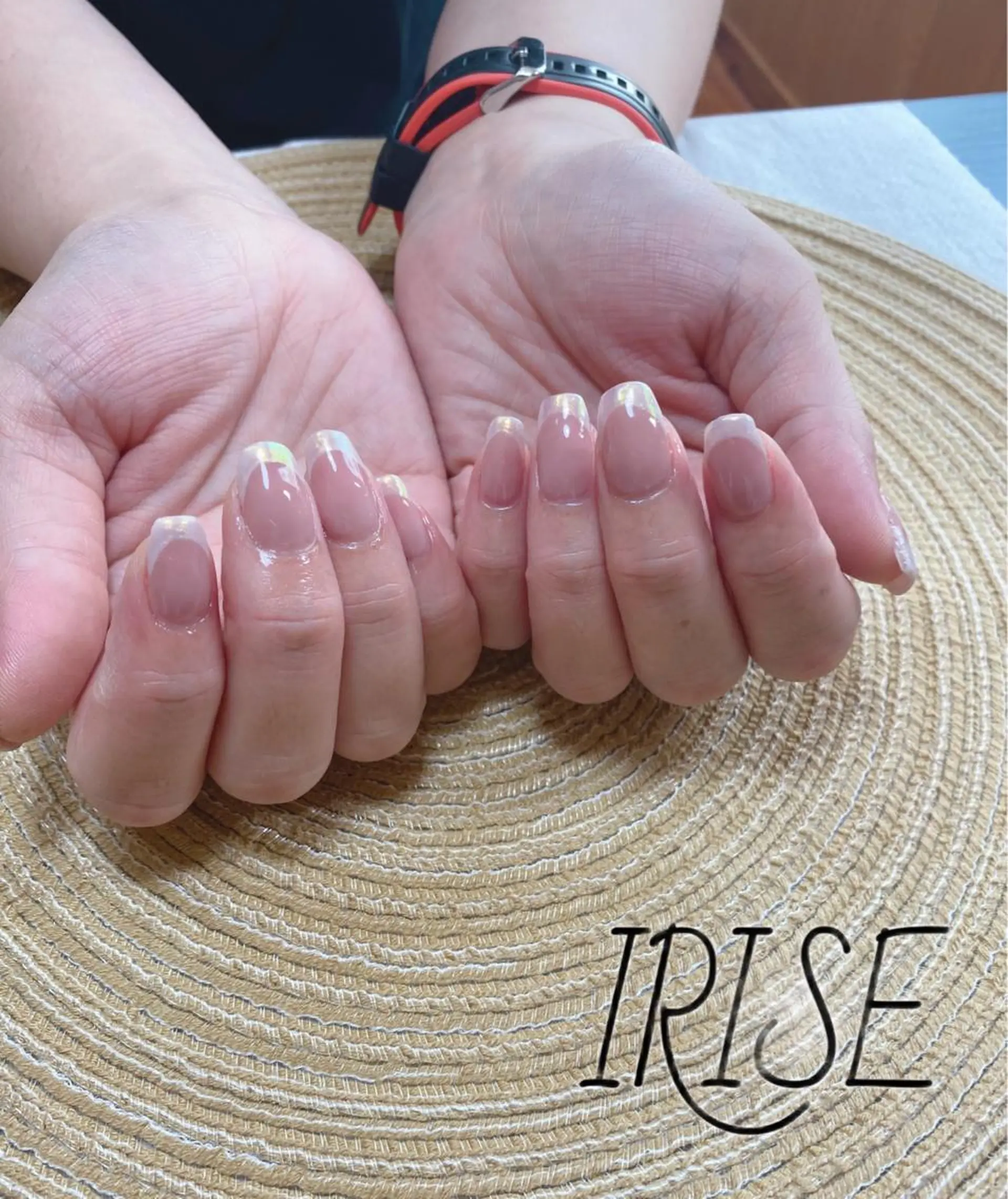 ネイル オーロラネイル 持ち込み salon de   irise所属・salon de iriseのマツエク・マツパデザイン