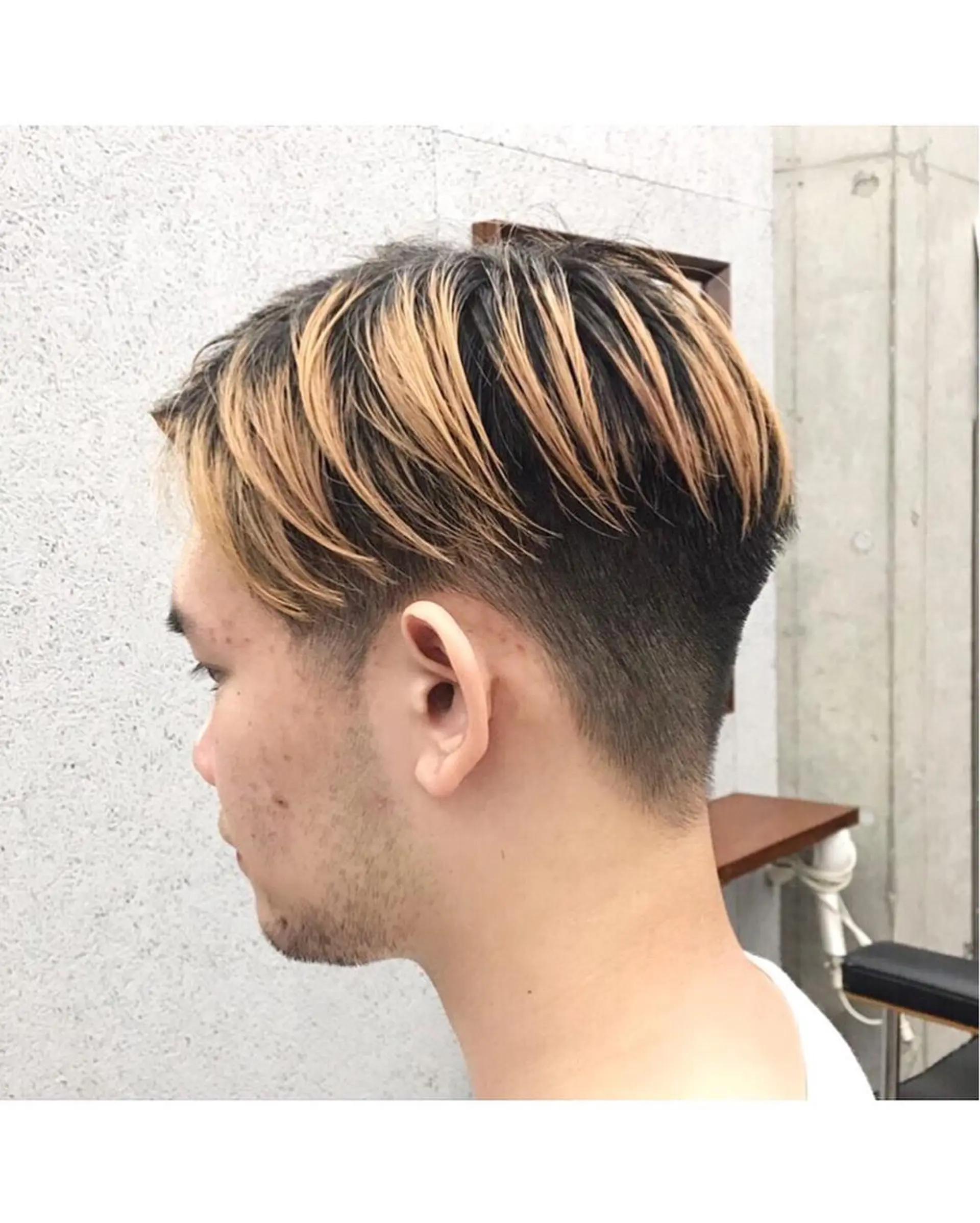 ショート メンズ ツートーンカラー ショートヘア カット ✂︎ウルフ・ショート ✂︎MIKUNIのヘアスタイル