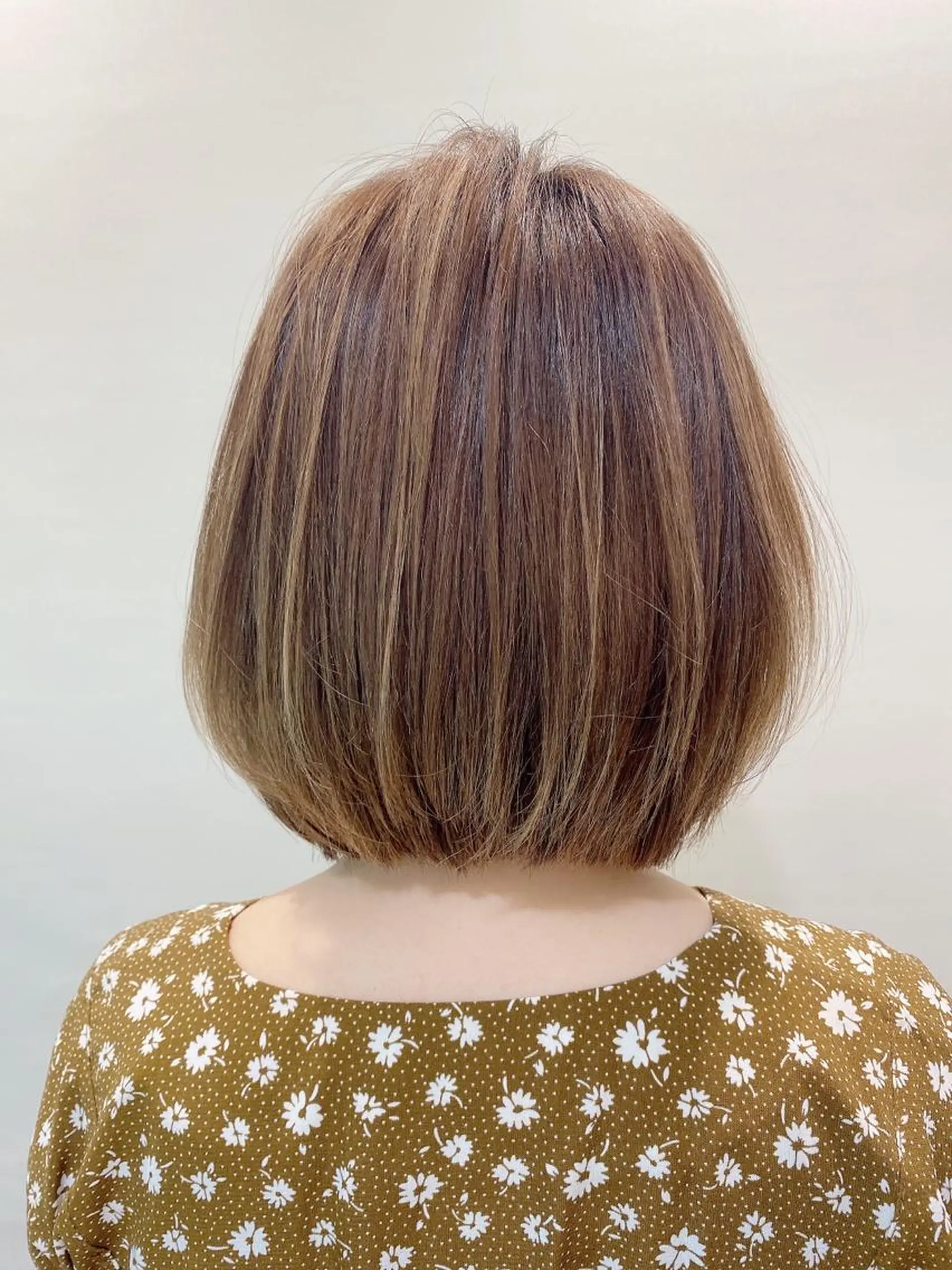 ミディアム 小顔カット トリートメント 髪質改善縮毛矯正 リピートNo.1米倉のヘアスタイル