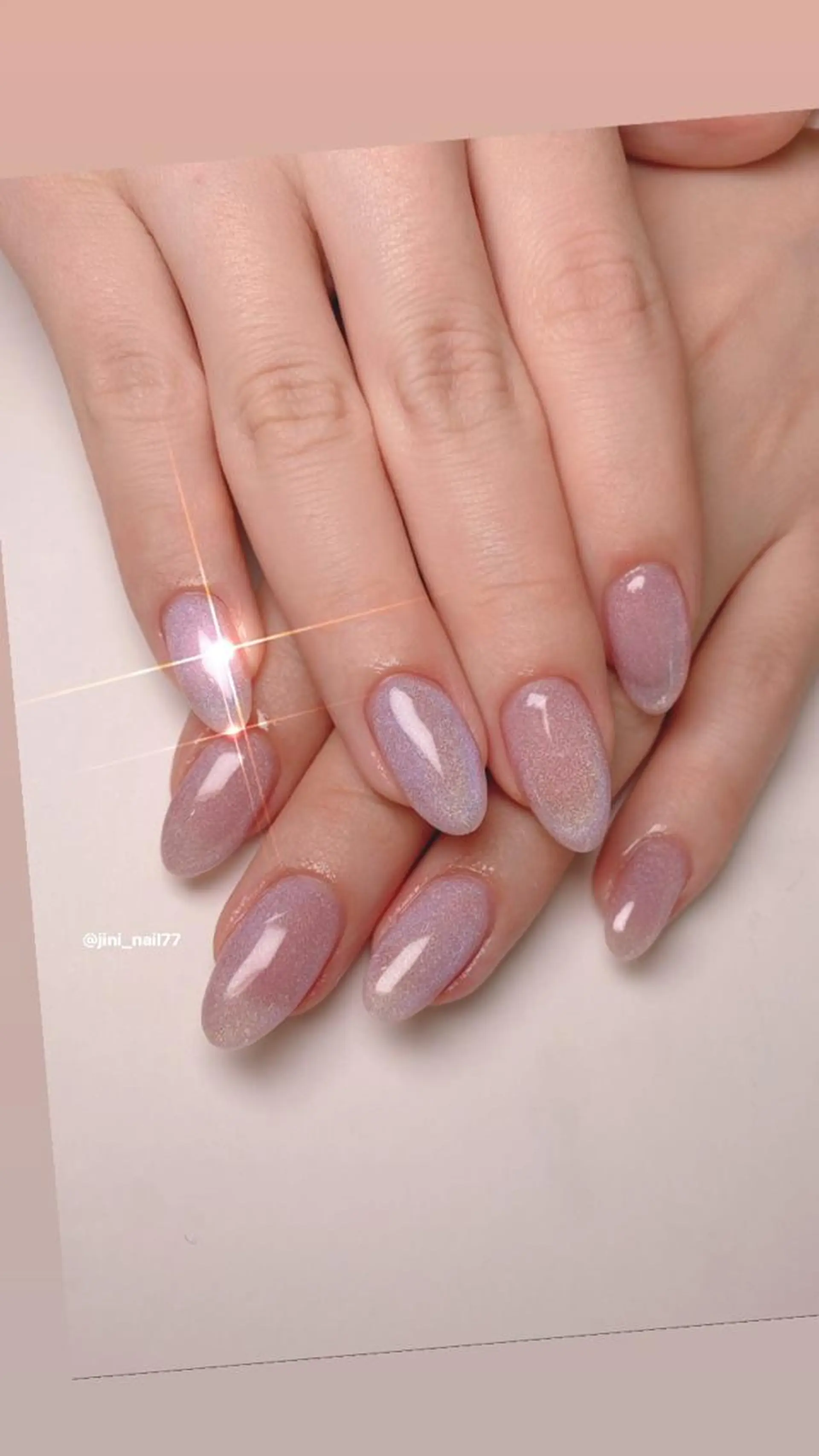 ネイル JINI NAIL所属・ジニ ネイルのネイルデザイン