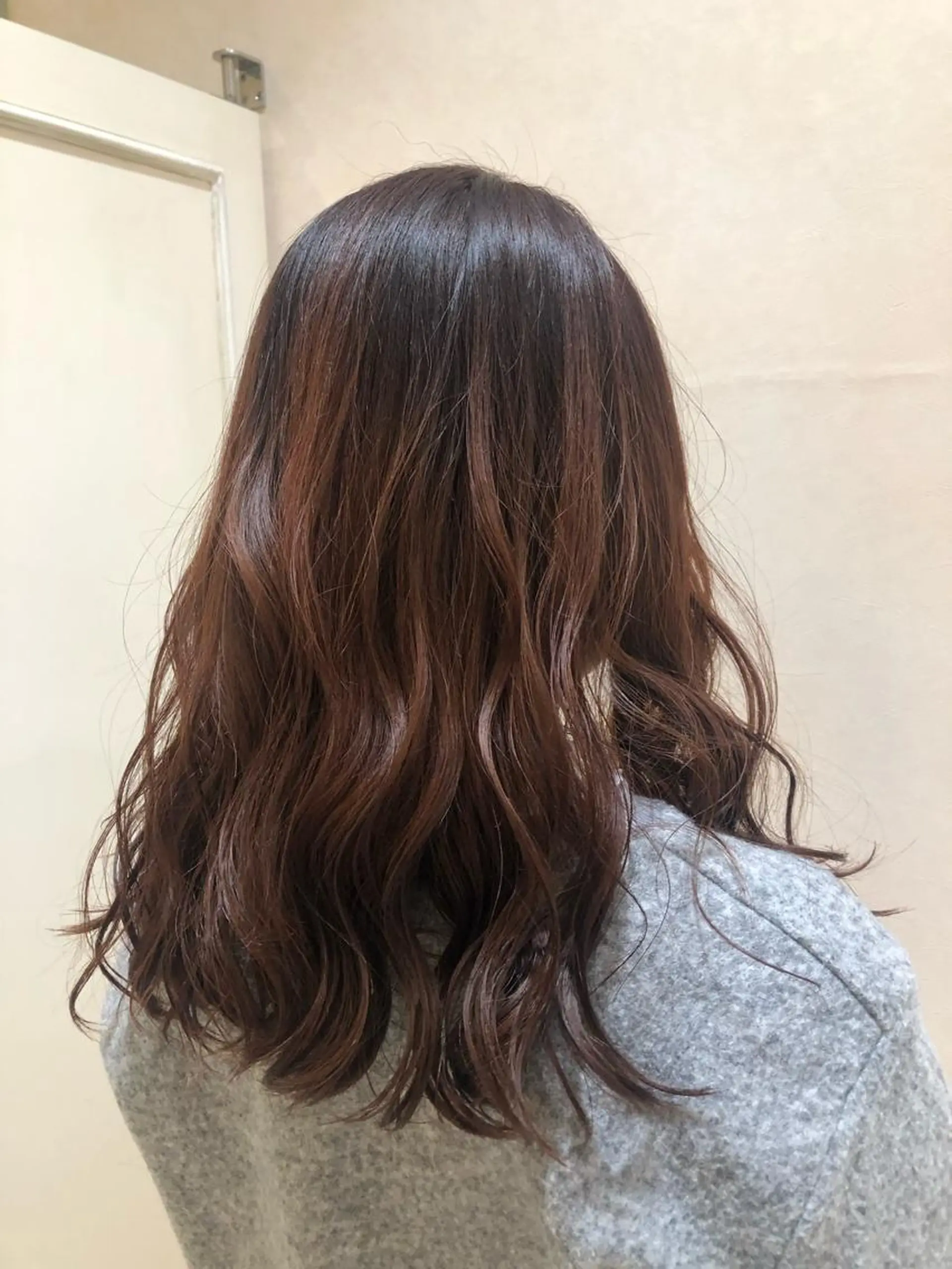 ロング カラー ツヤ髪カラー💎 佐藤あきのヘアスタイル