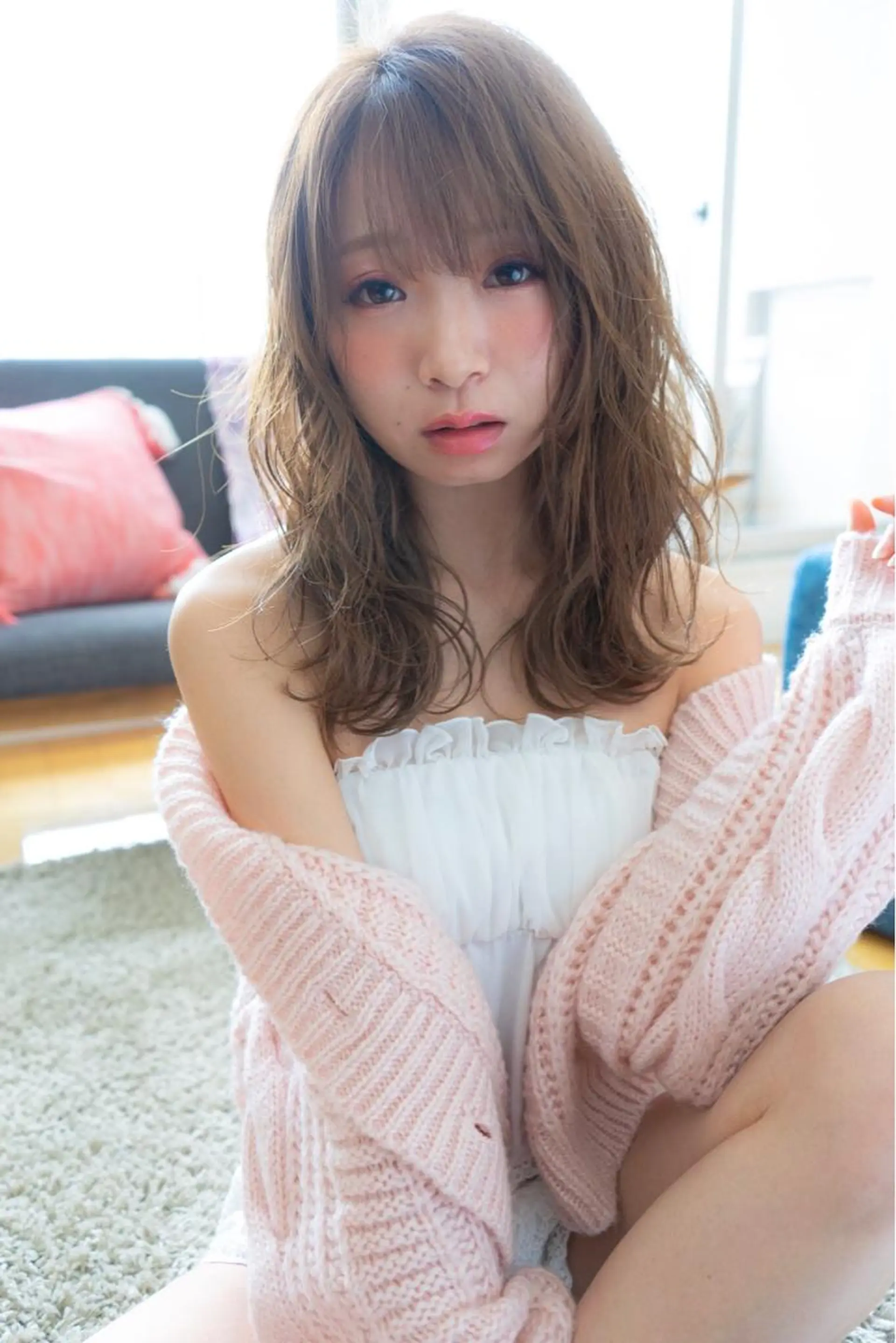 セミロング 髪質改善　縮毛の達人 矢井由真のヘアスタイル