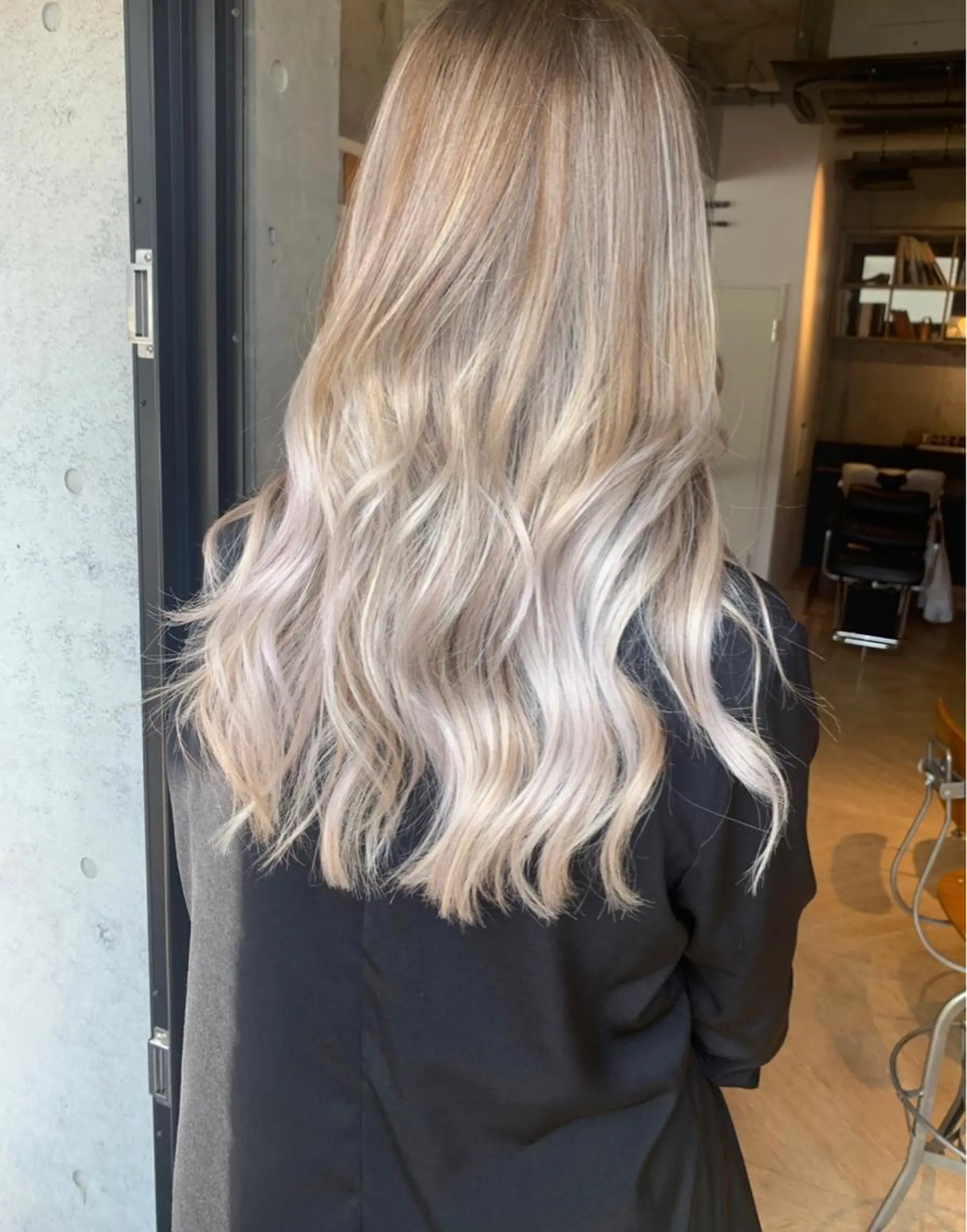 ロング ヘアカラー Zina(豊洲)所属・suzuka （スズ）のヘアスタイル