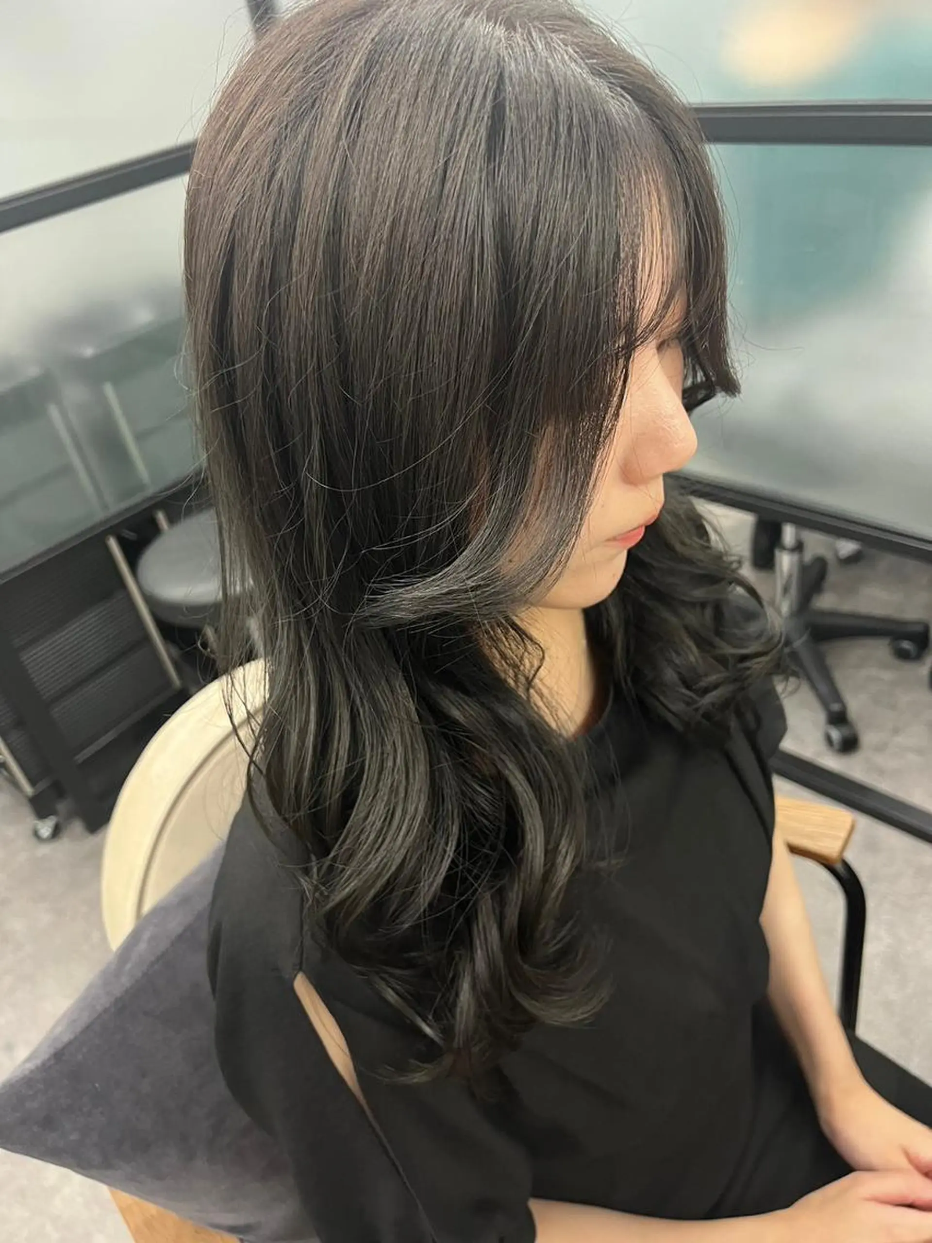 ミディアム カラー パーマ ヘアアレンジ ミディアムパーマ バレイヤージュ ブリーチ ケアブリーチ ダブルカラー 癒しの半個室サロン 🌿ROW町田のヘアスタイル