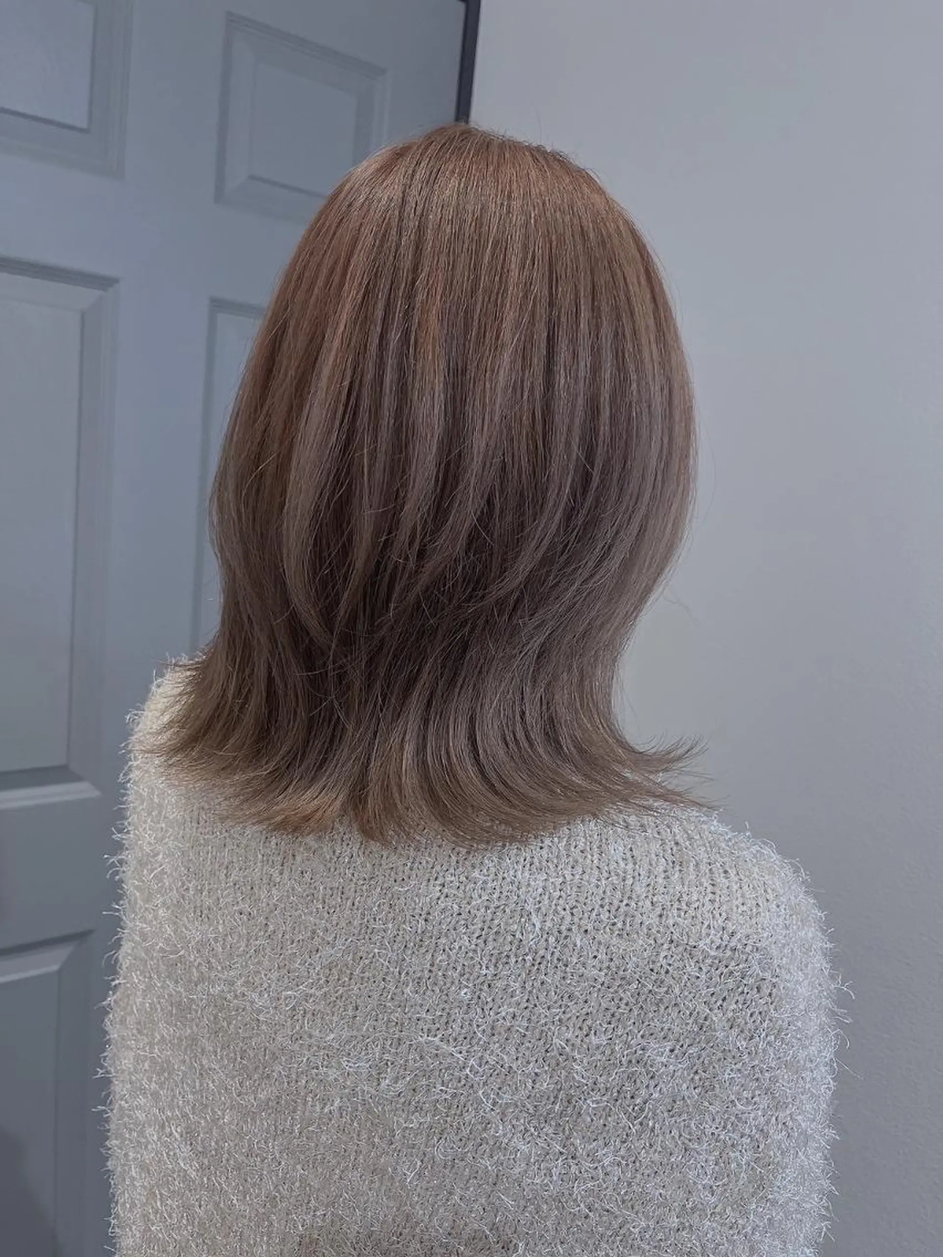 ミディアム カラー カット 緒方 つばさのヘアスタイル