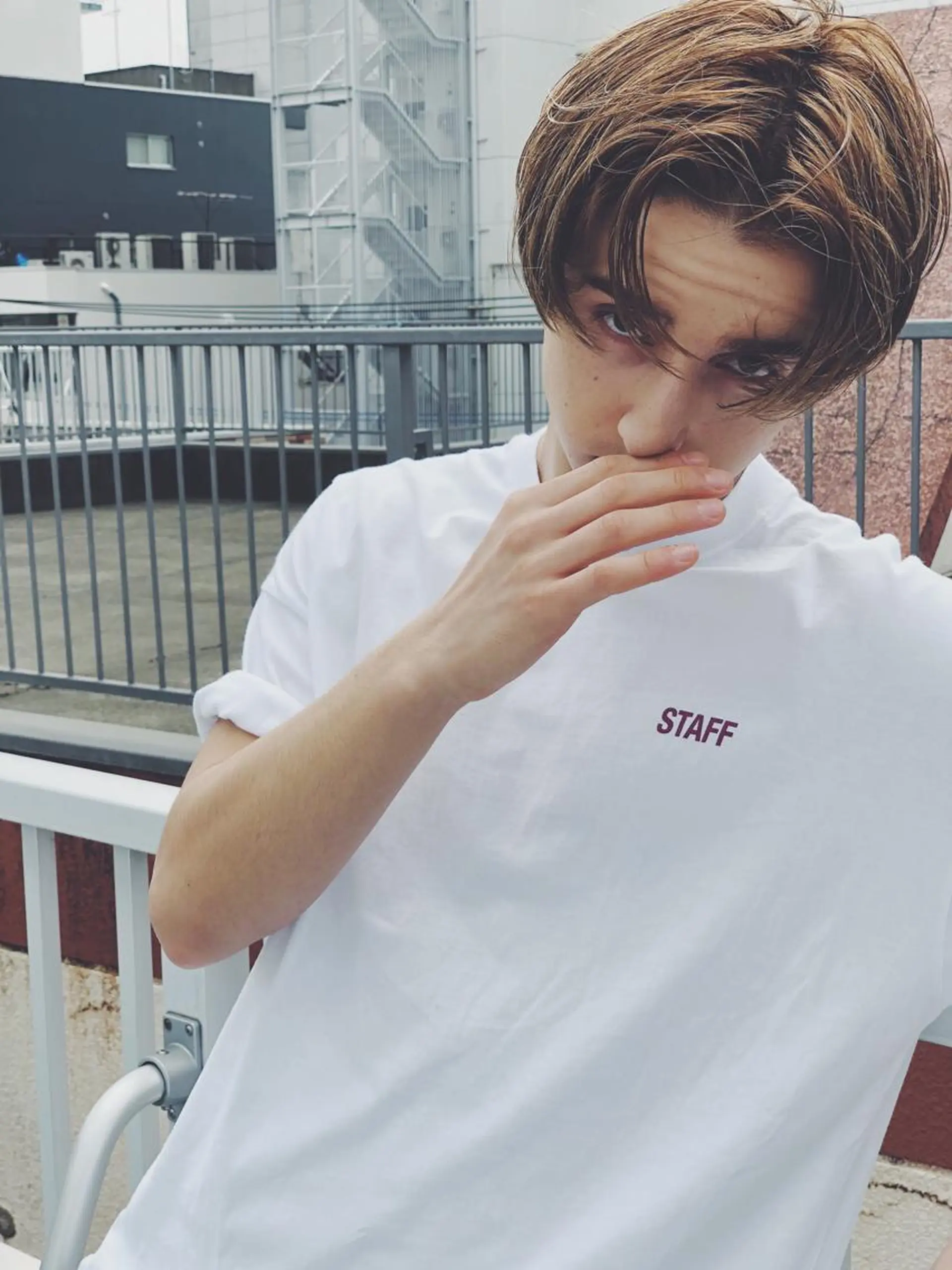 ショート カラー 顔周りレイヤー/韓国 ブリーチminamiのヘアスタイル