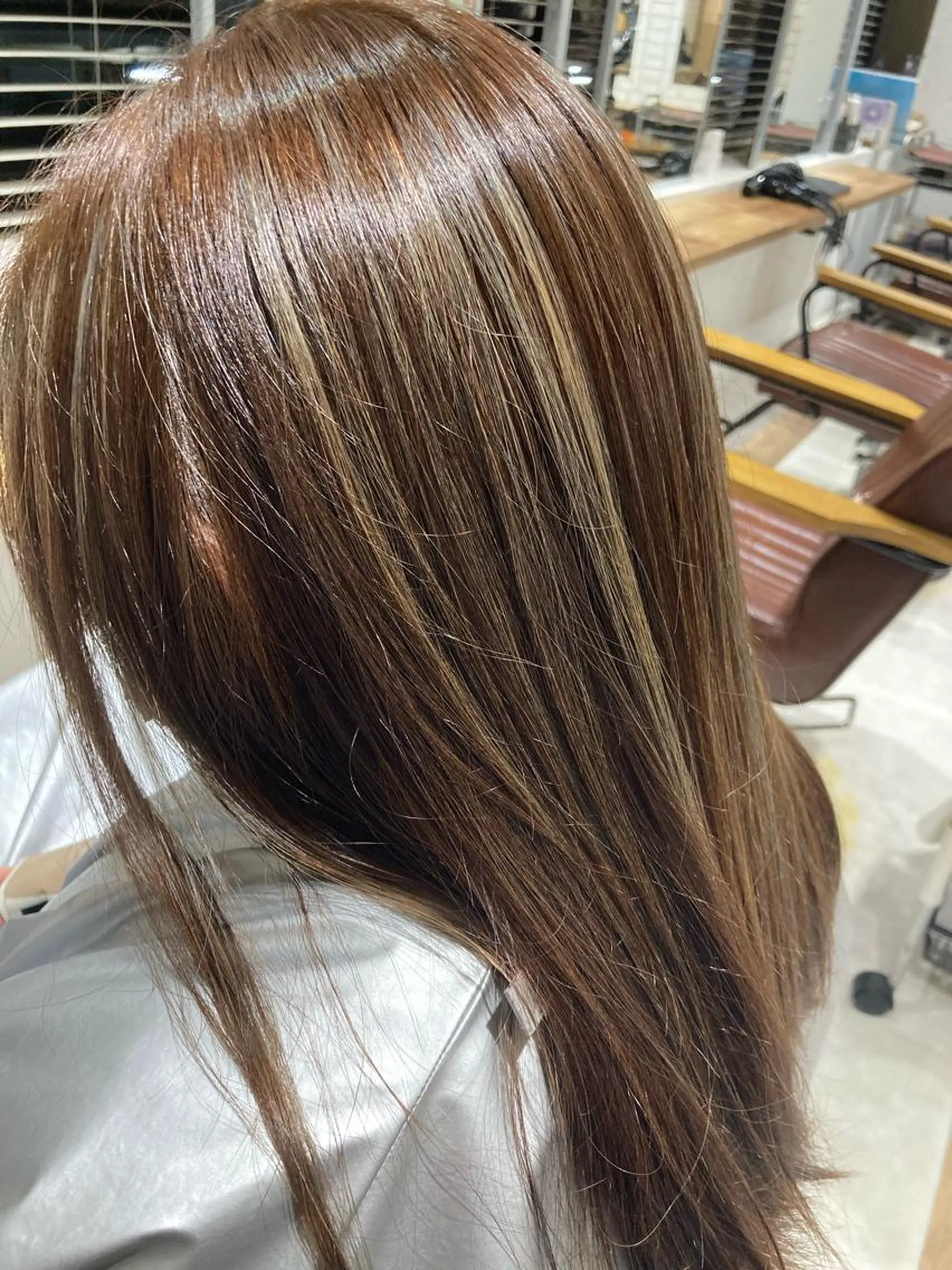 ロング ヘアカラー 菊地 優斗のヘアスタイル