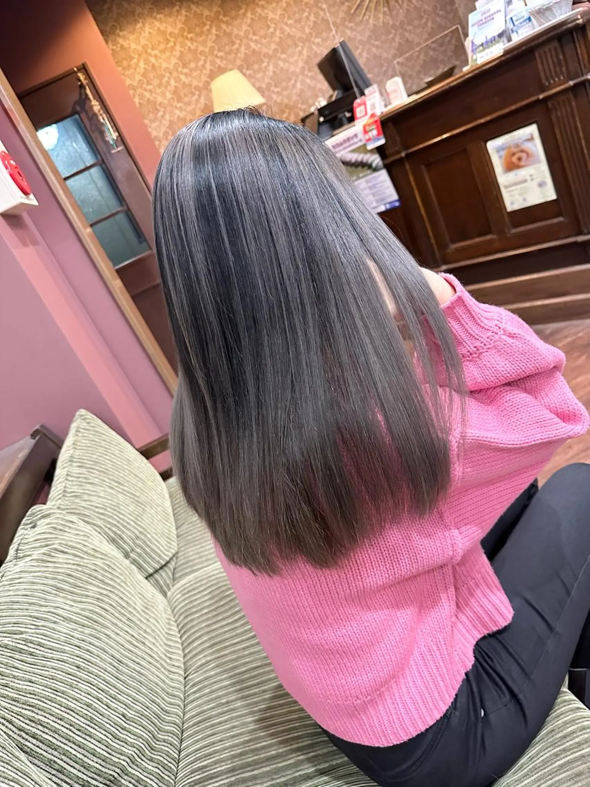 カラー バレイヤージュ ブリーチ グレージュ ハイライトカラー ハイトーンカラー カット ヘアカラー トリートメント Beyond（kitaro）所属・石井辰功也 フリーランス美容師のヘアスタイル