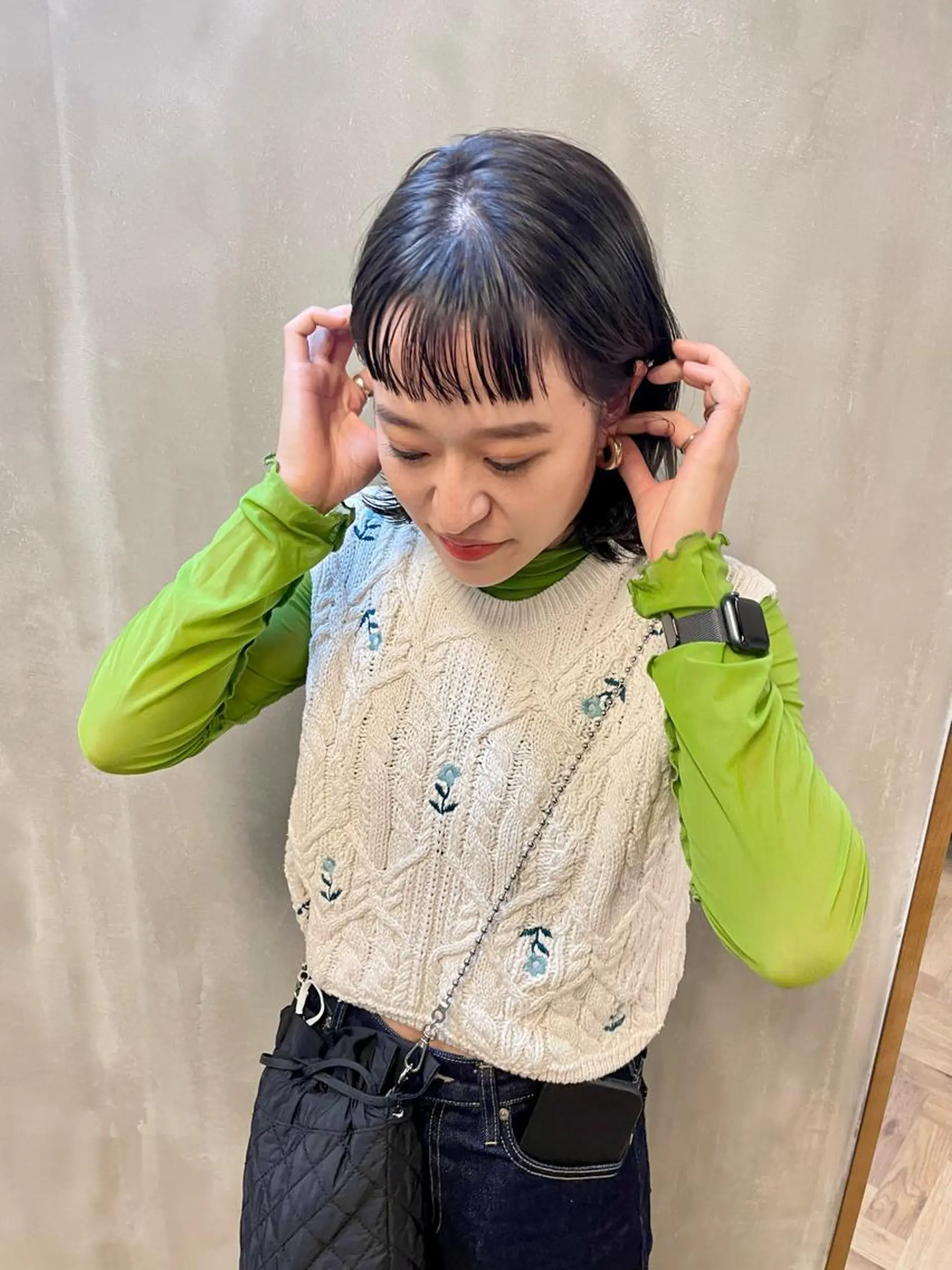 ミディアム カラー パーマ ヘアアレンジ メンズ キッズ ネイル マツエク・マツパ アイブロウ メンズブリーチ ブリーチ ダブルカラー グレージュ ブリーチなしカラー カット ヘアカラー トリートメント tatsumi/ボブ ウルフ/レイヤーのヘアスタイル