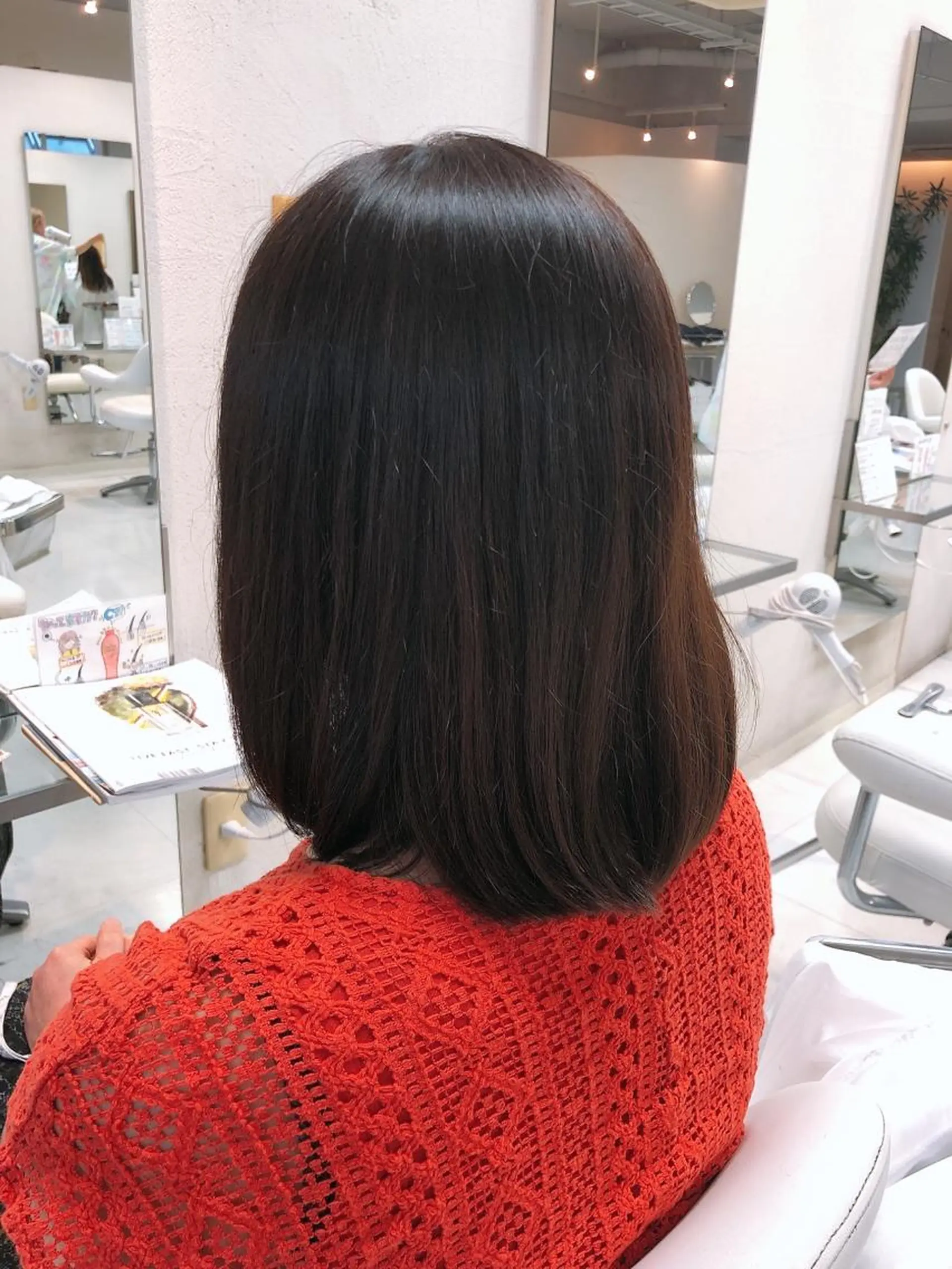 ミディアム カット 阿部 美咲のヘアスタイル