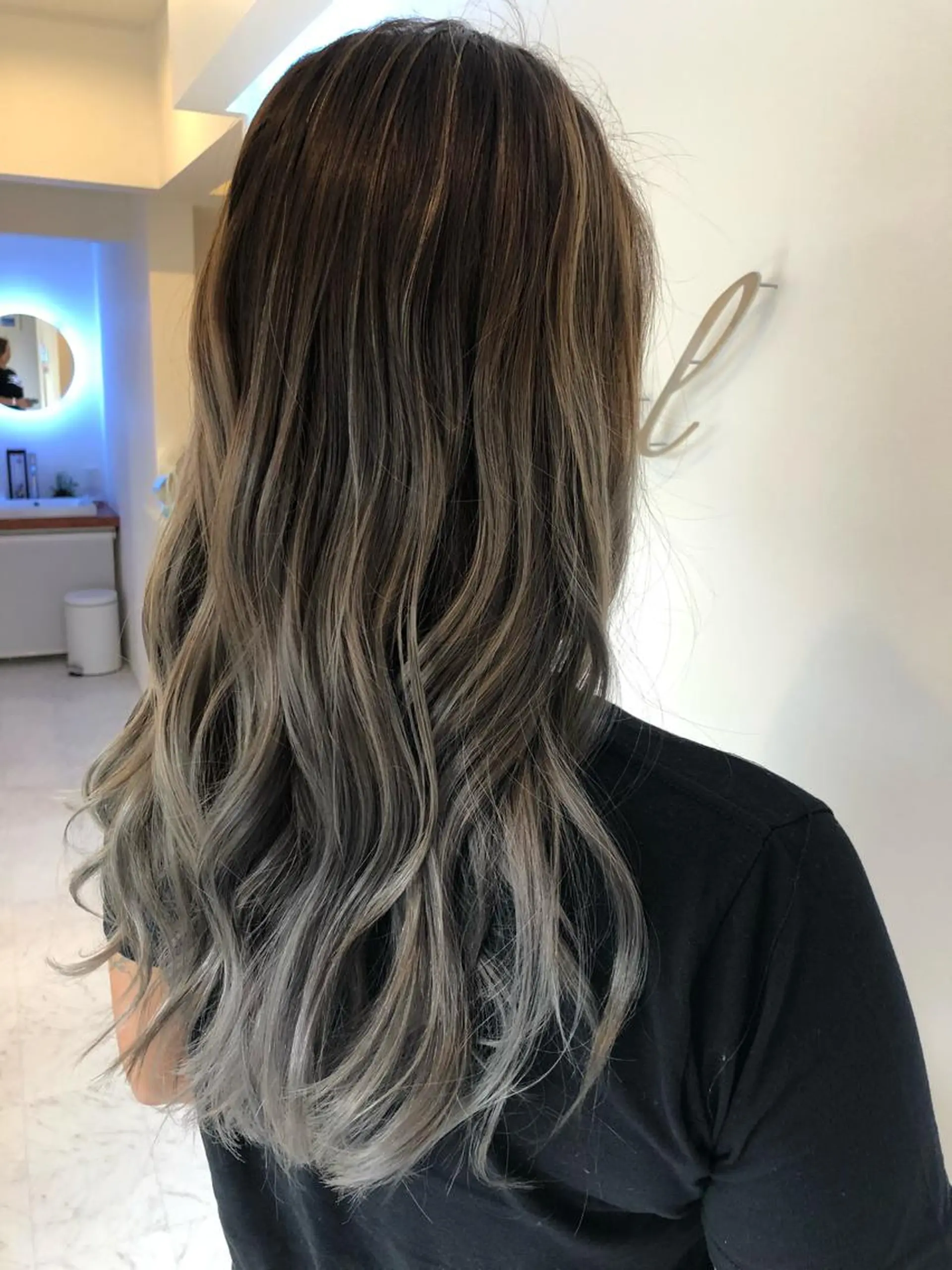 ロング ヘアアレンジ ハイライト Ze・seal所属・ze sealのヘアスタイル