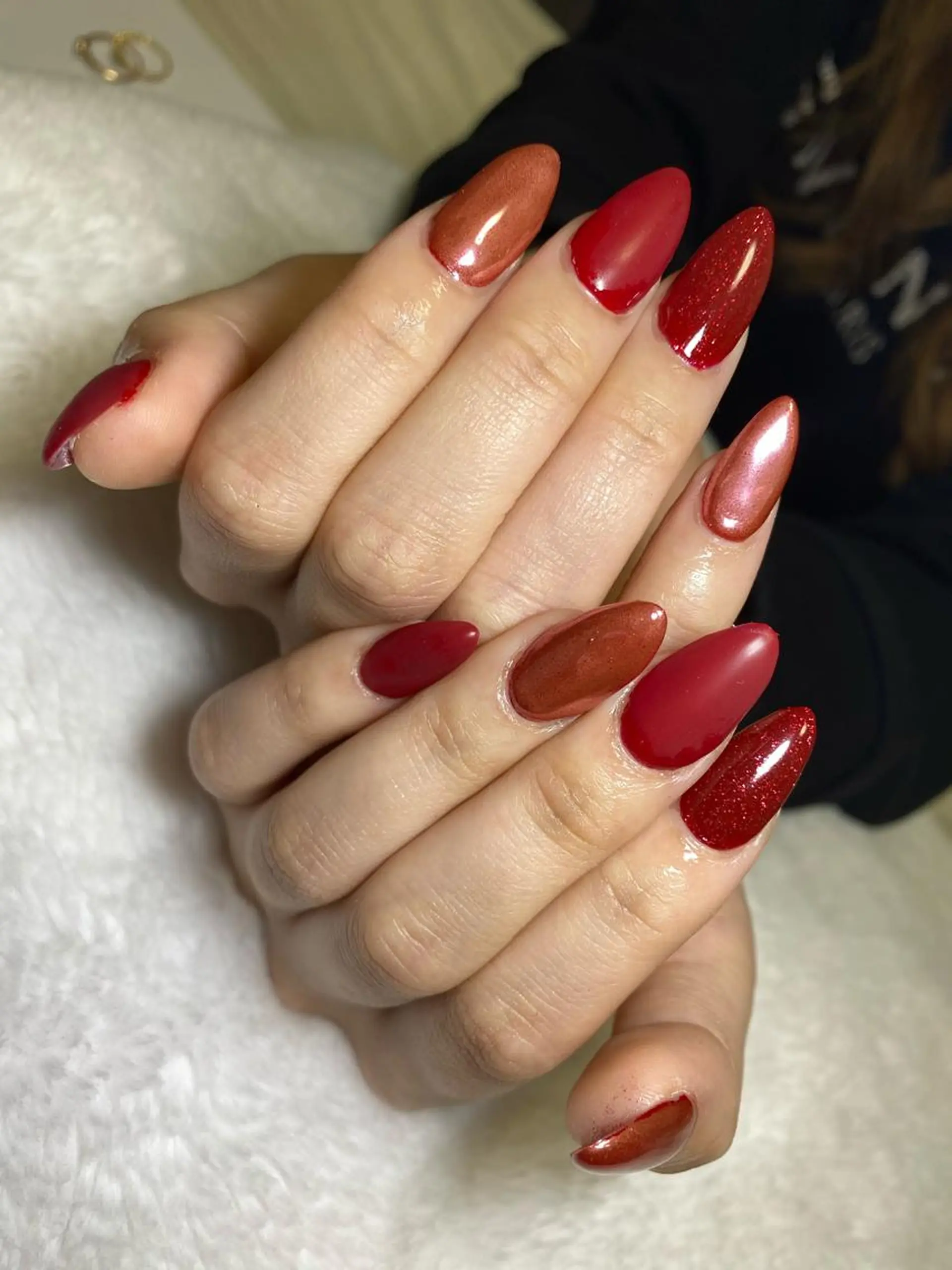 ネイル ラメ(グリッター) マットネイル 赤色 private salon NIKOのネイルデザイン