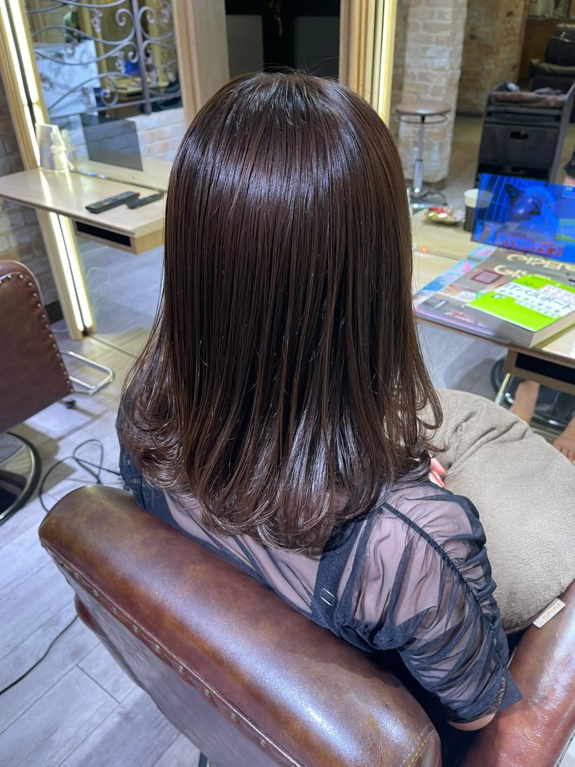 ミディアム アッシュ アッシュブラウン luce所属・千代 夏輝のヘアスタイル