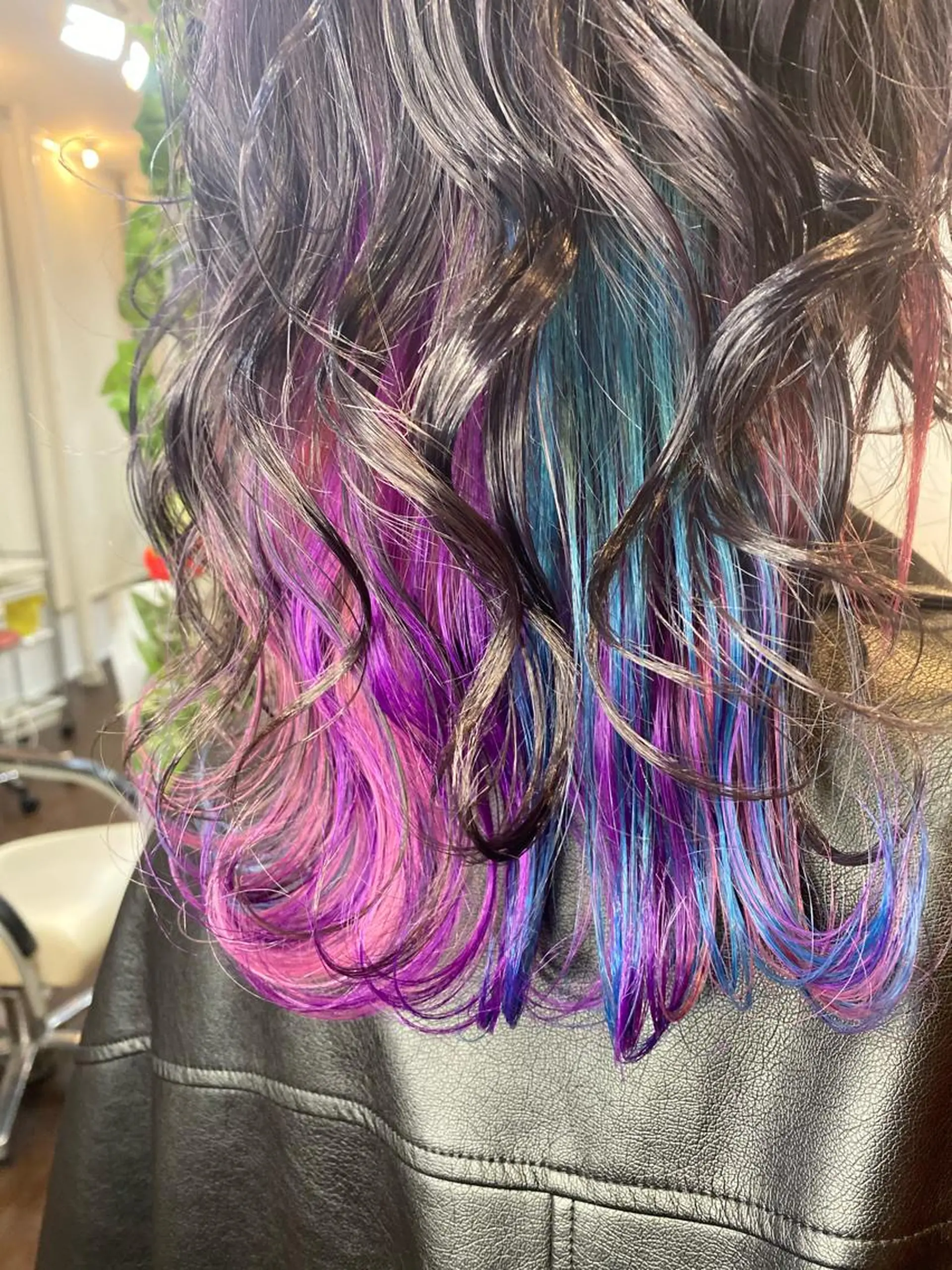 ミディアム ゆぴ☾‪/推しカラー /ハイトーンのヘアスタイル