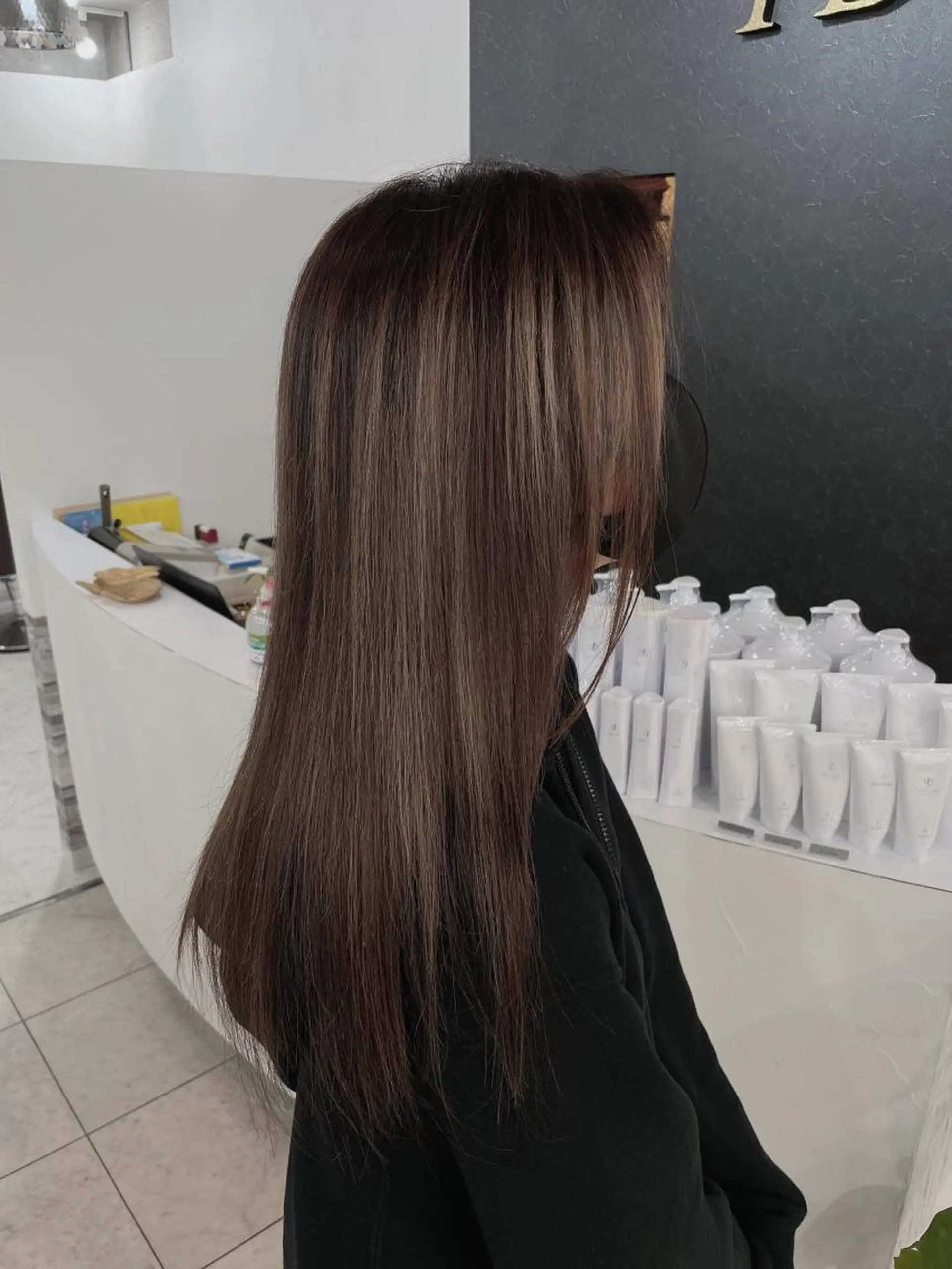 ロング ヘアーズベリー 藤本のヘアスタイル