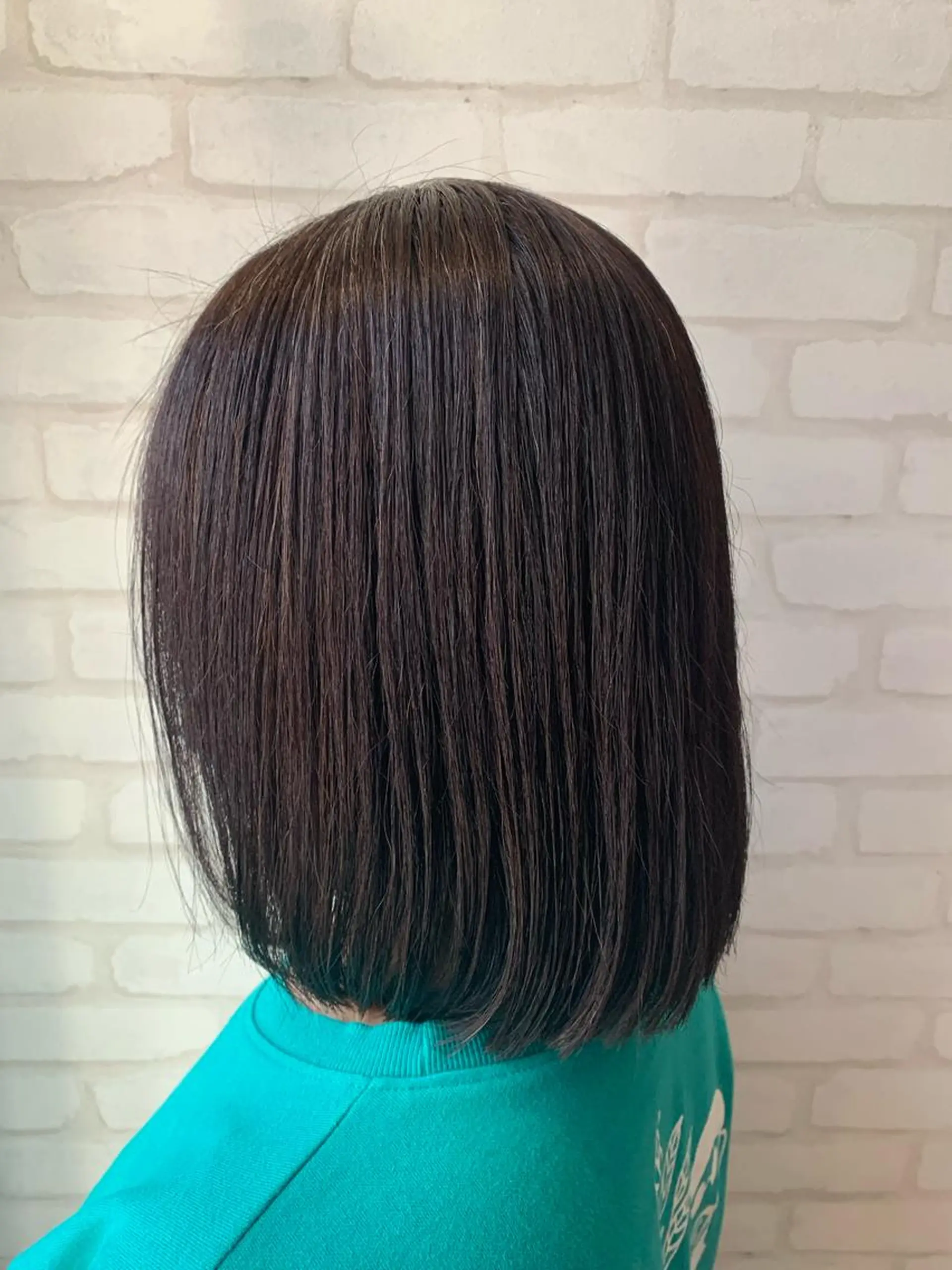 セミロング 縮毛矯正 oasis川越店所属・秋葉 万柚子のヘアスタイル