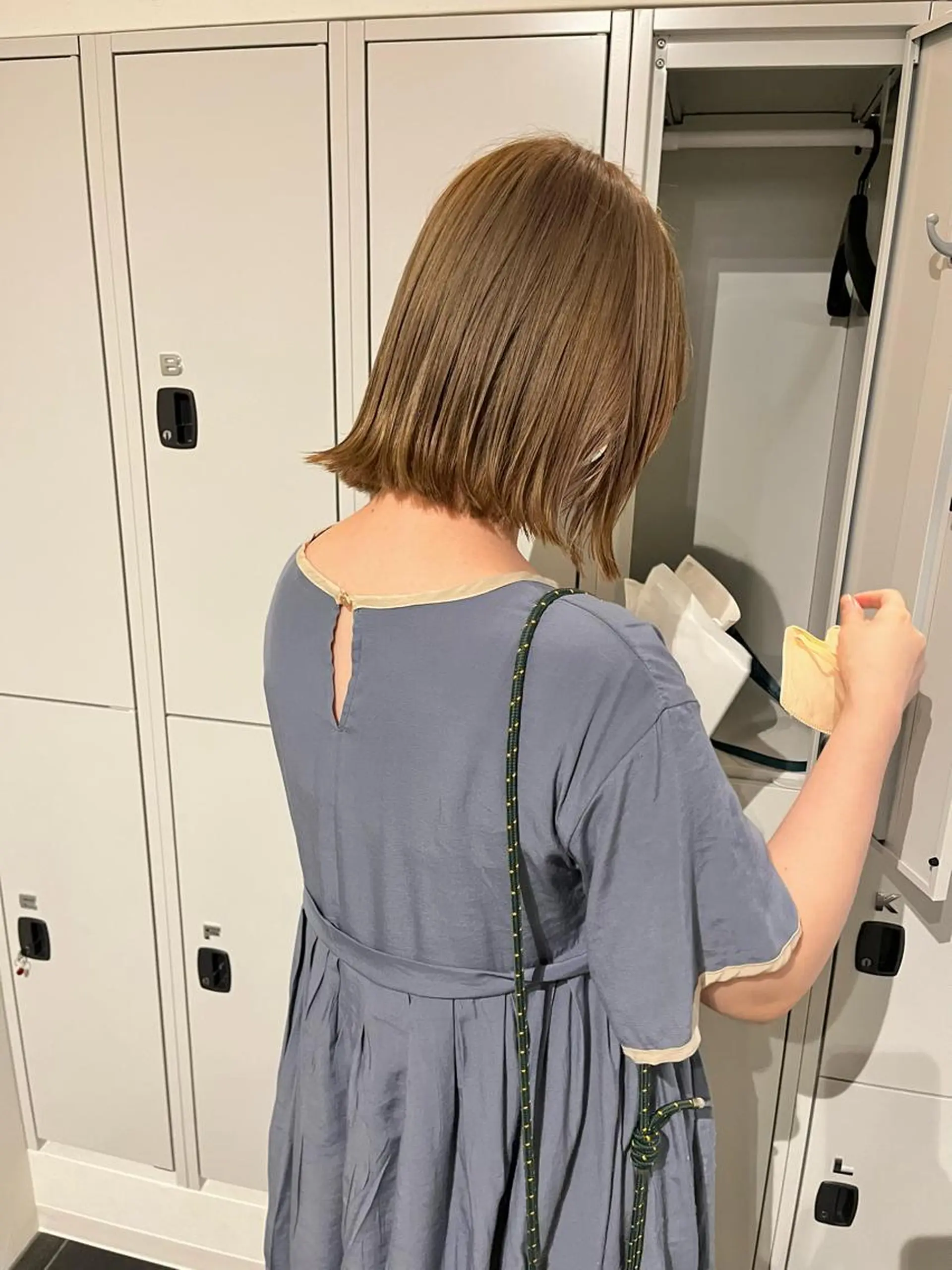 ショート カラー 切りっぱなしボブ ベージュカラー ブリーチ ダブルカラー ハイトーンカラー ヘアカラー トリートメント ショート/パーマ/ カラー/FUKOのヘアスタイル