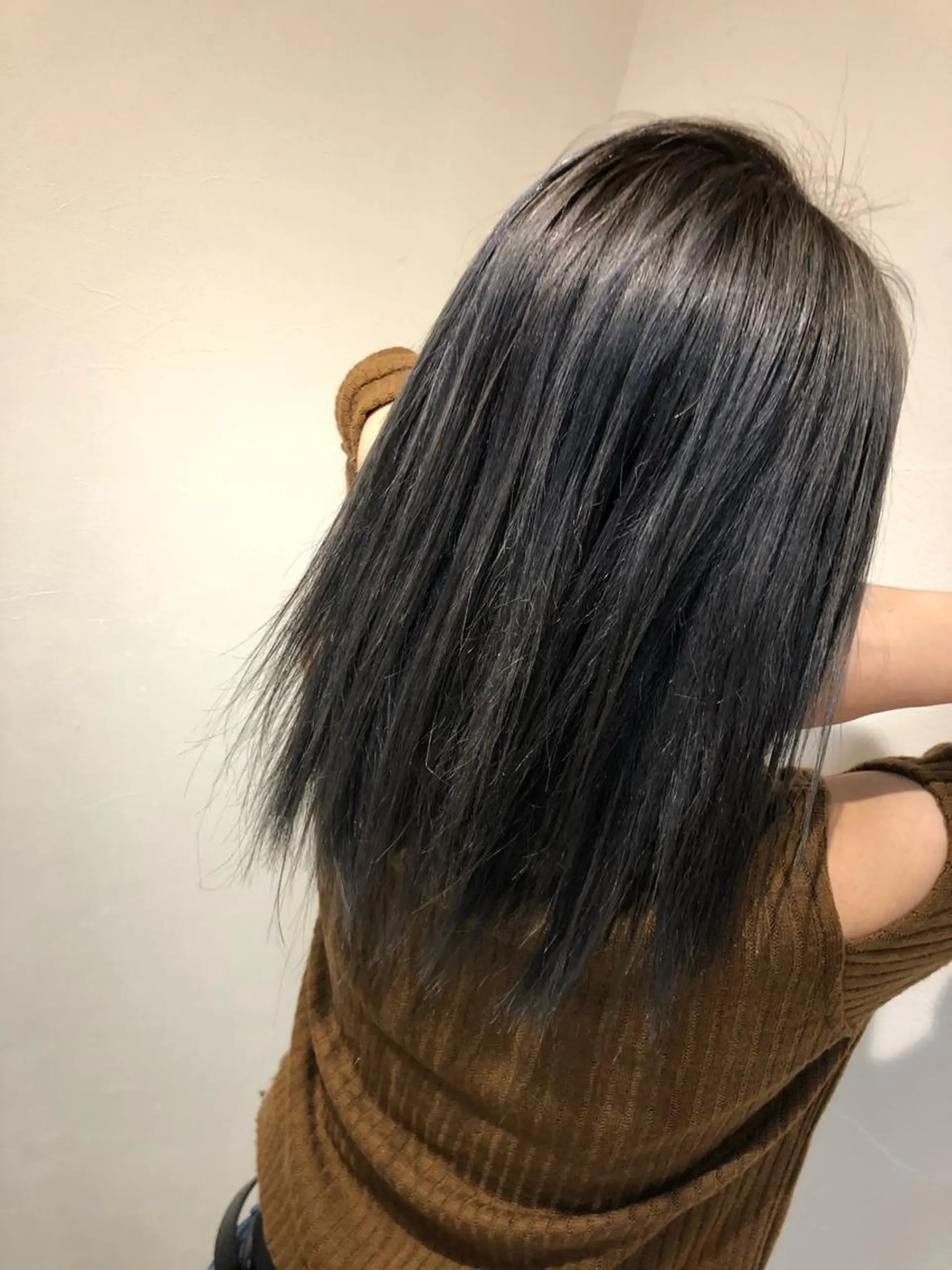 ミディアム カラー Design Color🐰アユミのヘアスタイル