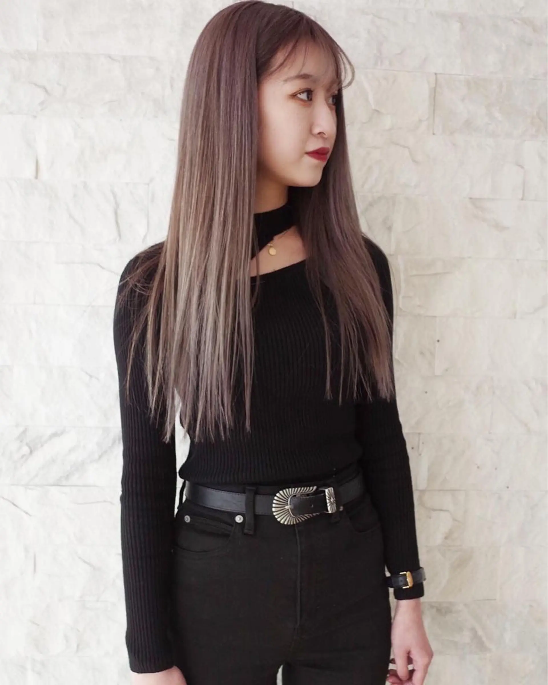 セミロング カラー suvvy hairsalonのヘアスタイル