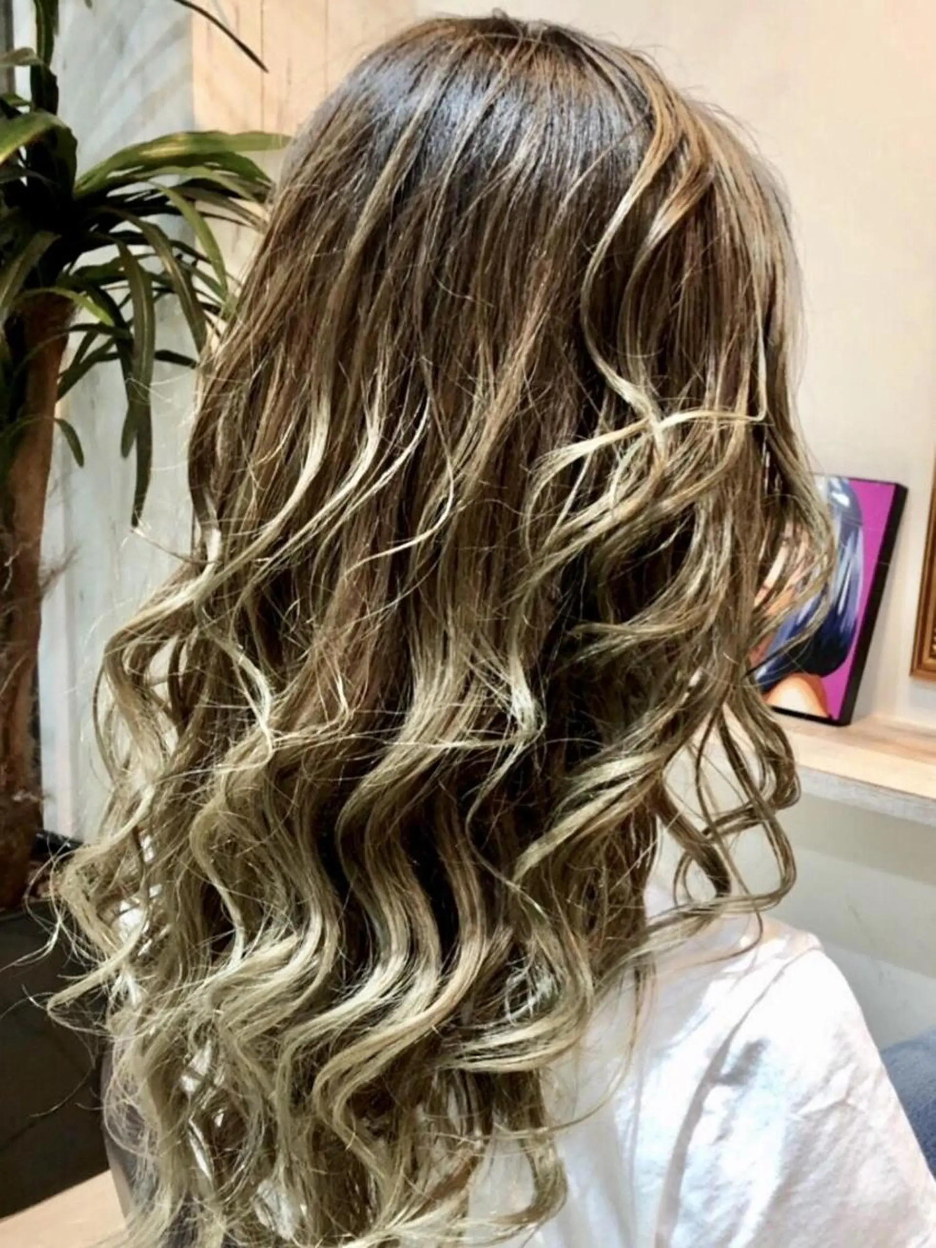 ロング カラー ヘアアレンジ Device ディバイスのヘアスタイル