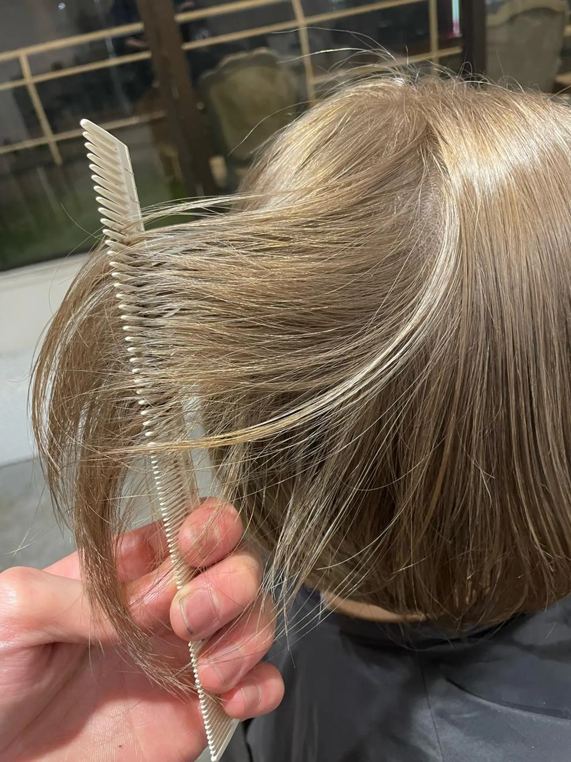 ミディアム カラー ヘアアレンジ ベージュカラー ミルクティーベージュ ヘアカラー トリートメント ヘアセット 🎍カトウ ケイゴ🎍のヘアスタイル