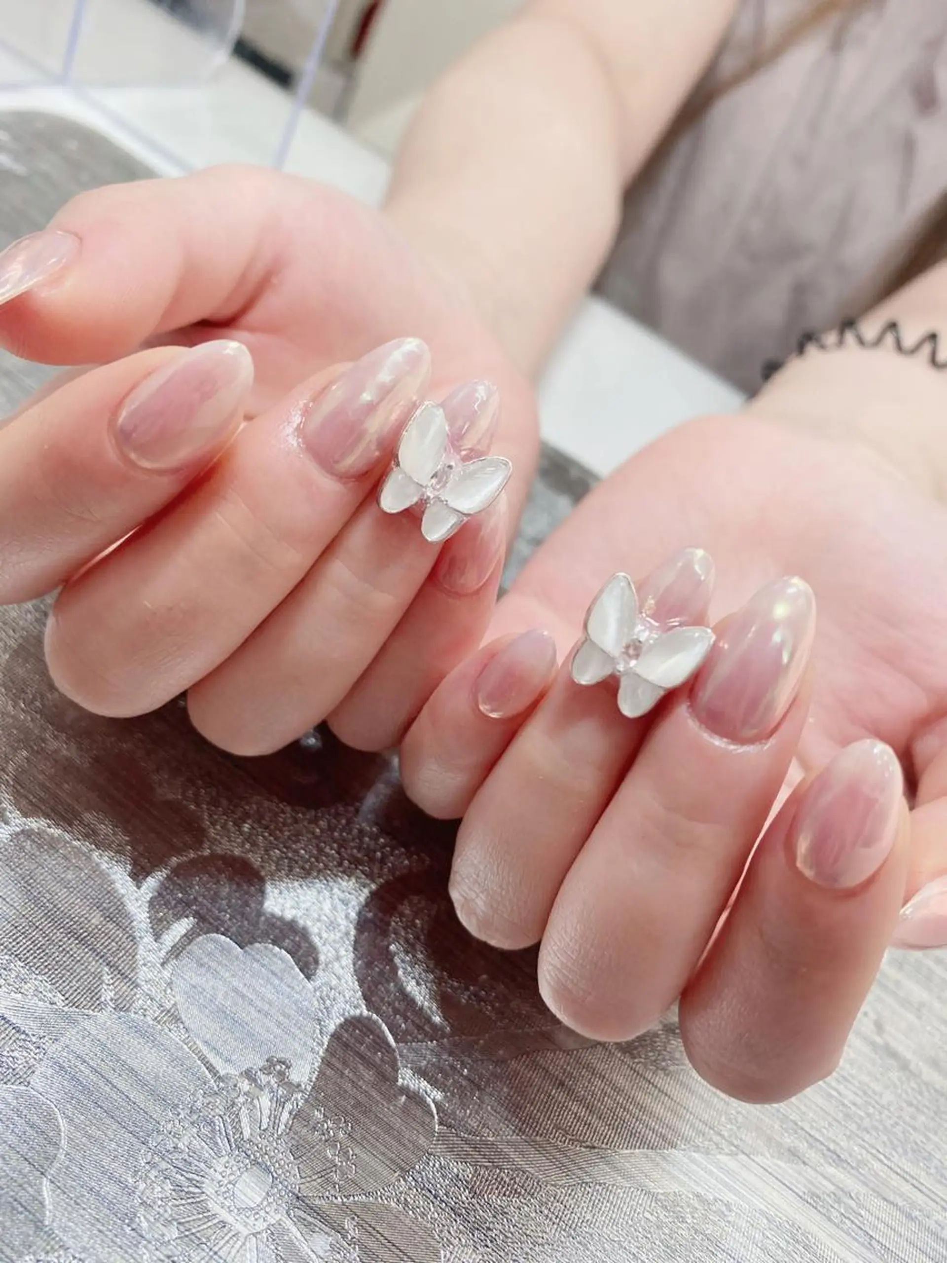 ネイル I-nailロング /ワンホン/キラキラのネイルデザイン